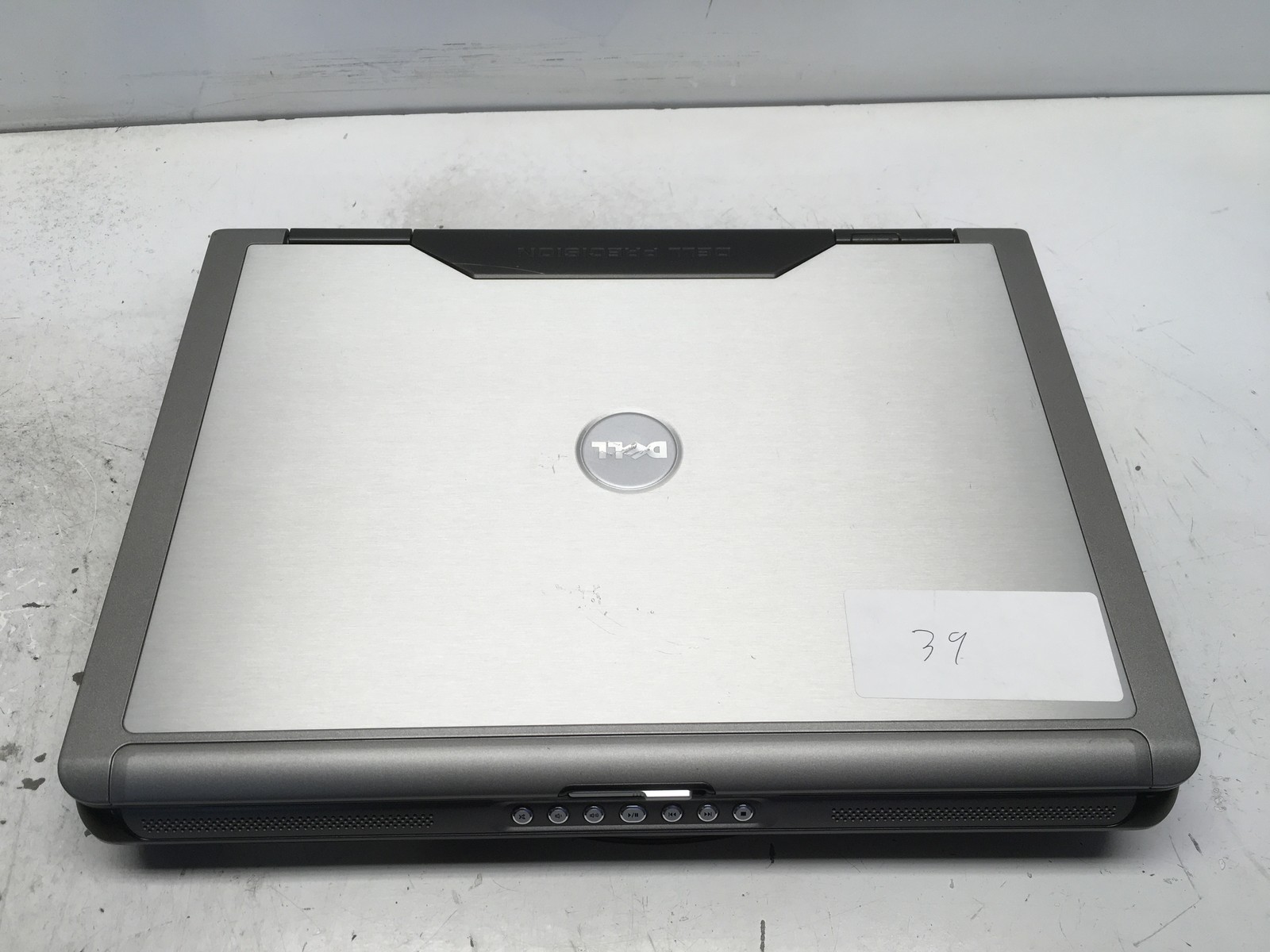 Dell Precision M90 Intel Core 2 Duo T7600 2.33GHz 1 GB NO HDD No Batt