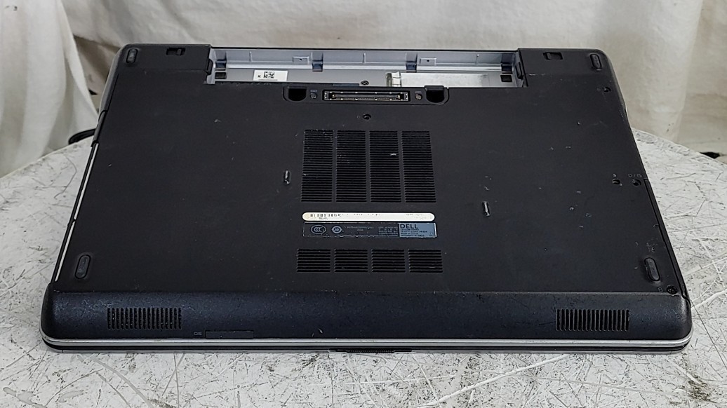 DELL LATITUDE E6440 Laptop Core I5-4300M 4GB 500GB SEE NOTES