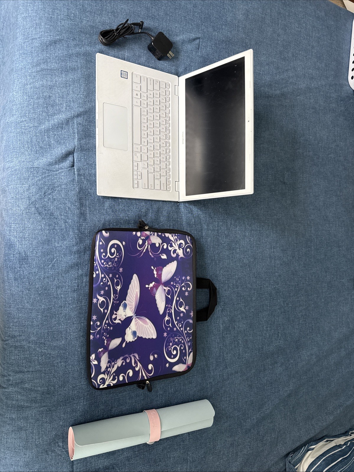 2019 ASUS Imagine Book MJ401TA 14”FHD LAPTOP, COMPUTER/INTER CORE M3 -8100/4GB￼￼
