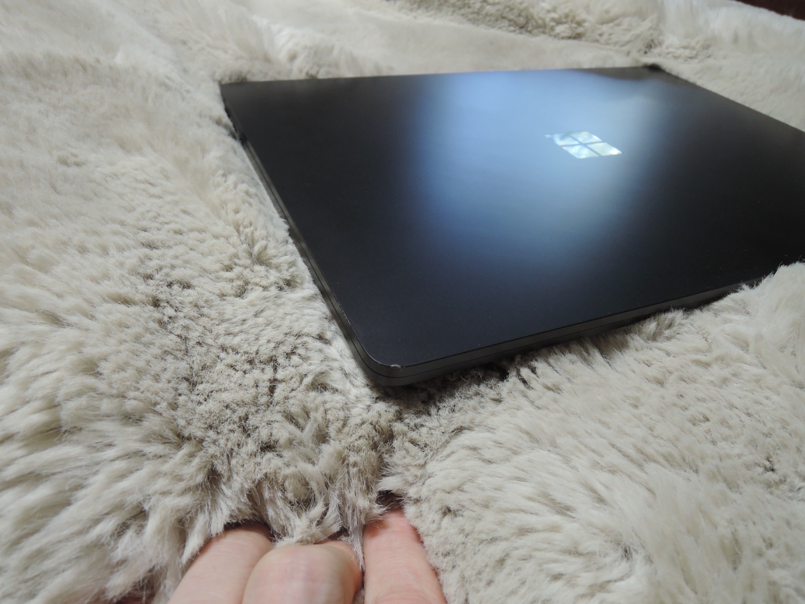 Microsoft Surface 15″ Laptop 7 BLACK 1TB SSD 64GB X1E 12 CORE 3.40 GHz Win 11