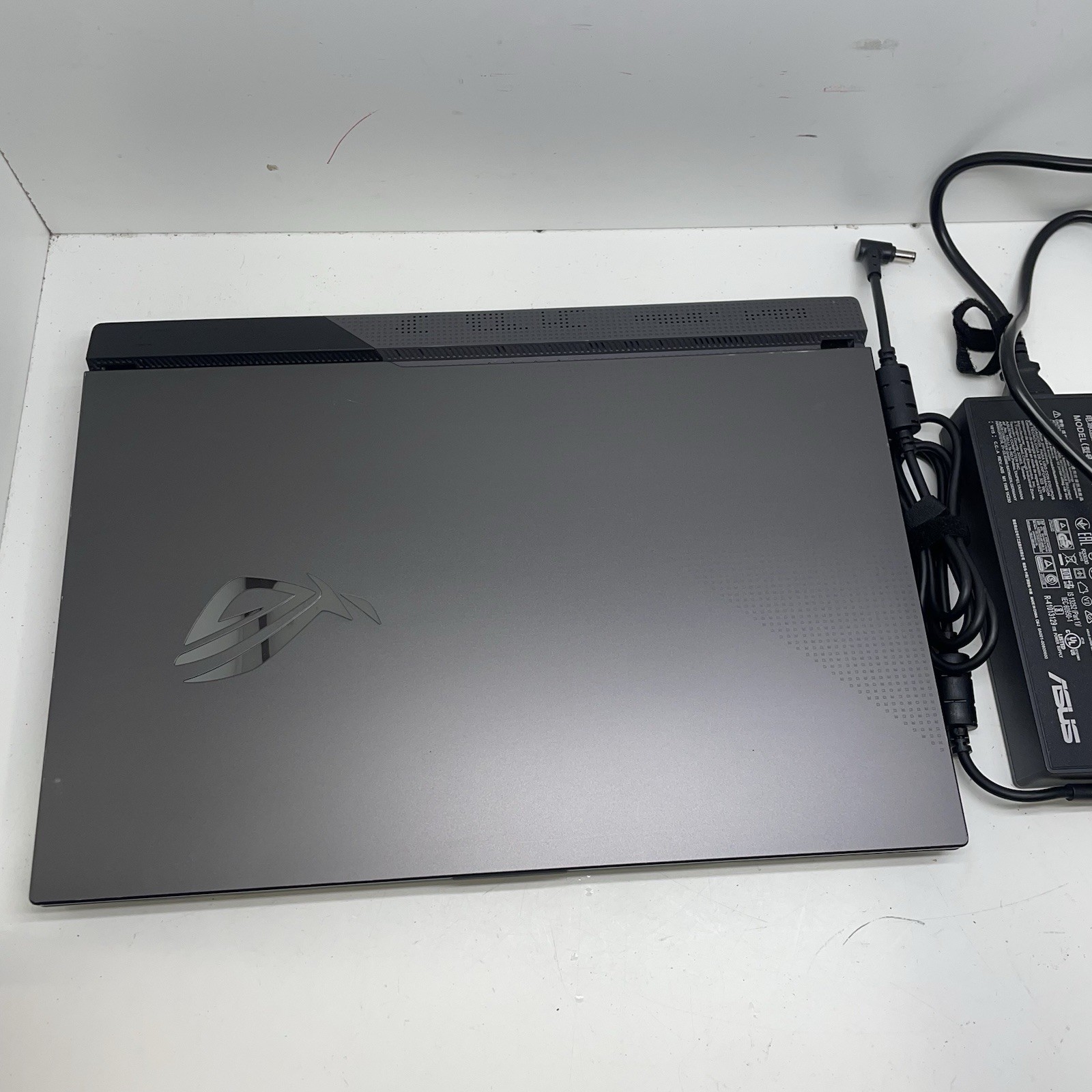 ASUS Rog STRIX (1TB SSD, AMD Ryzen 9 5900HX, 3.30GHz, 64GB RAM, Rtx3070