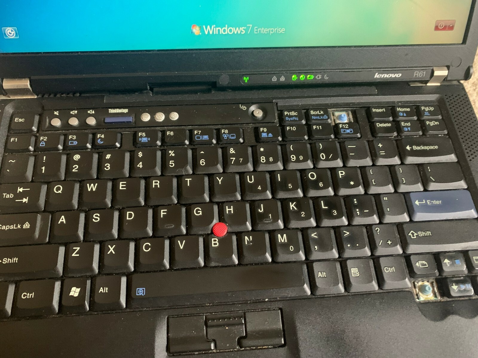 Lenovo ThinkPad R61 15″ Laptop Intel Core 2 Duo 2GB RAM 80GB HDD Windows 7