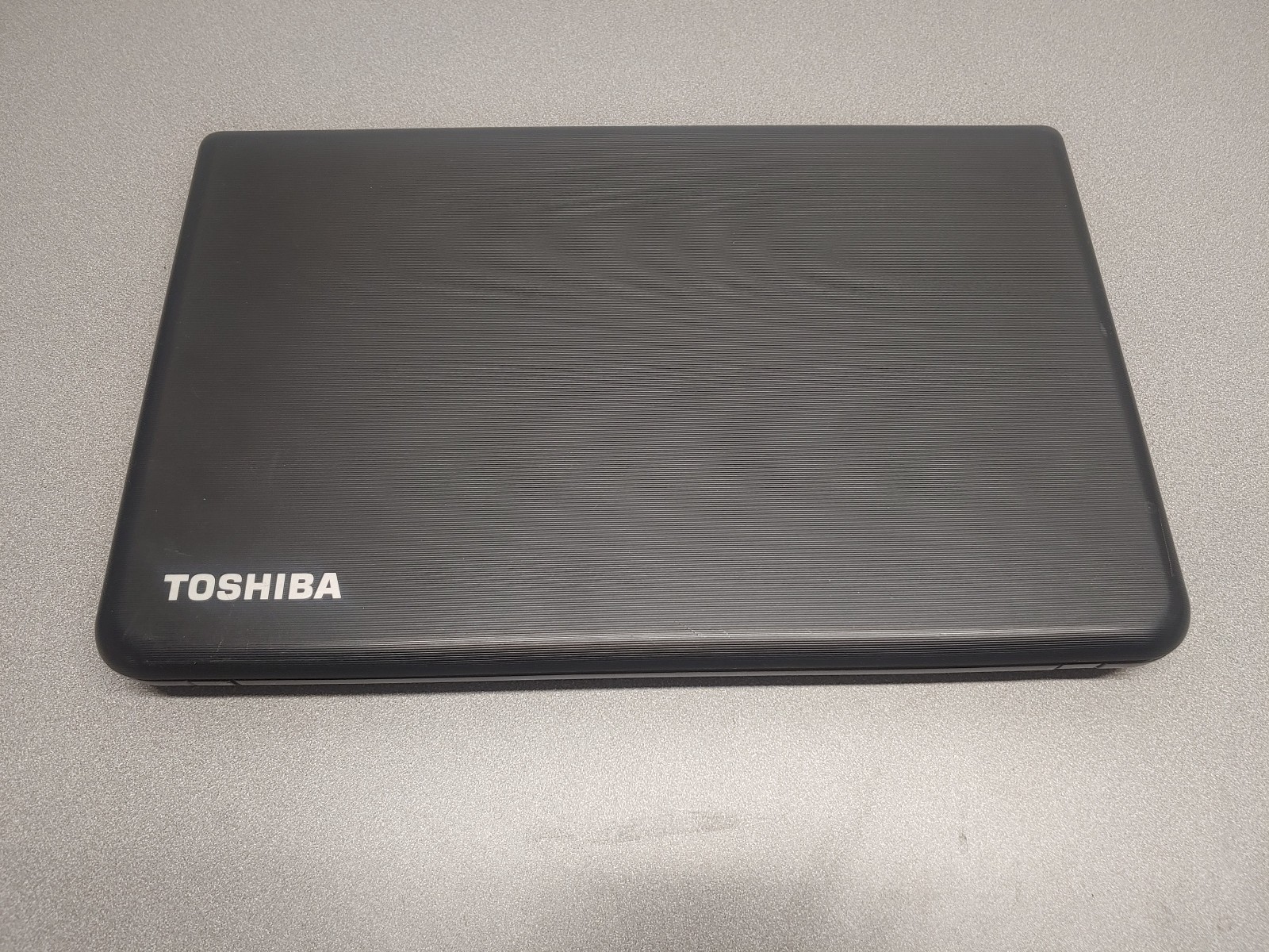 Toshiba Satellite C55D-A5170 15.6″ AMD E1-2100 8GB RAM 64GB SSD Windows 10