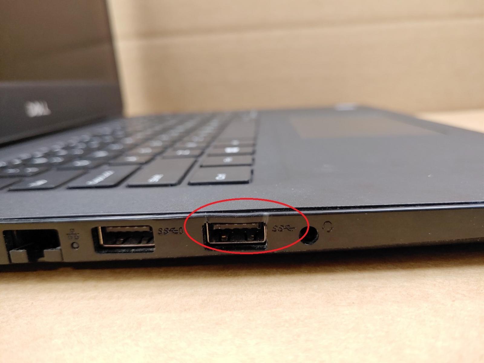 Dell Latitude 3400 14-inch Touch Intel i3-8145U✔ *NO RAM/ NO SSD/ NO AC* *READ*
