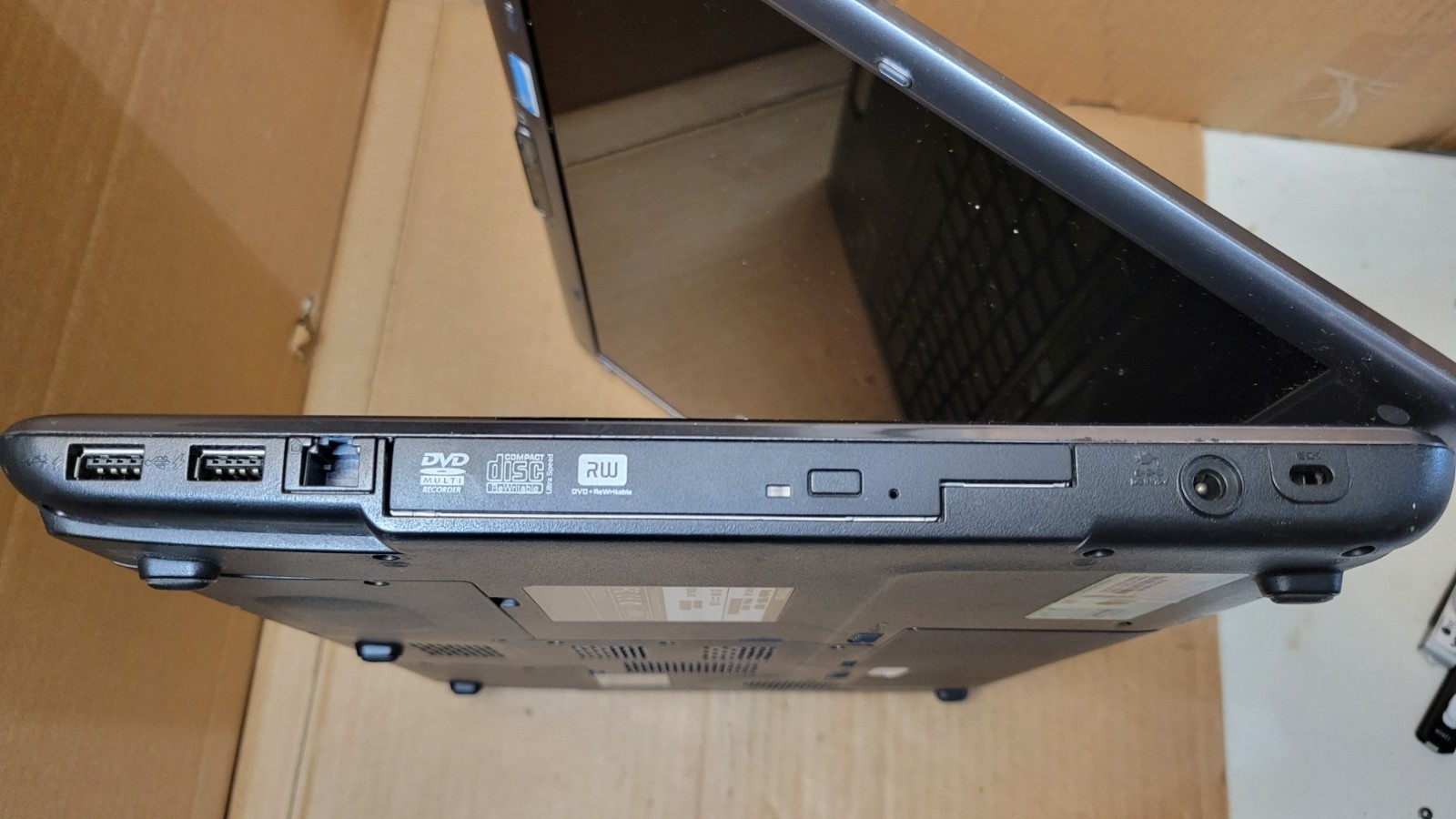 Toshiba Satellite P305D-S8828 Laptop | AMD Turion X2 RM-70 | 3GB Ram | Win 10