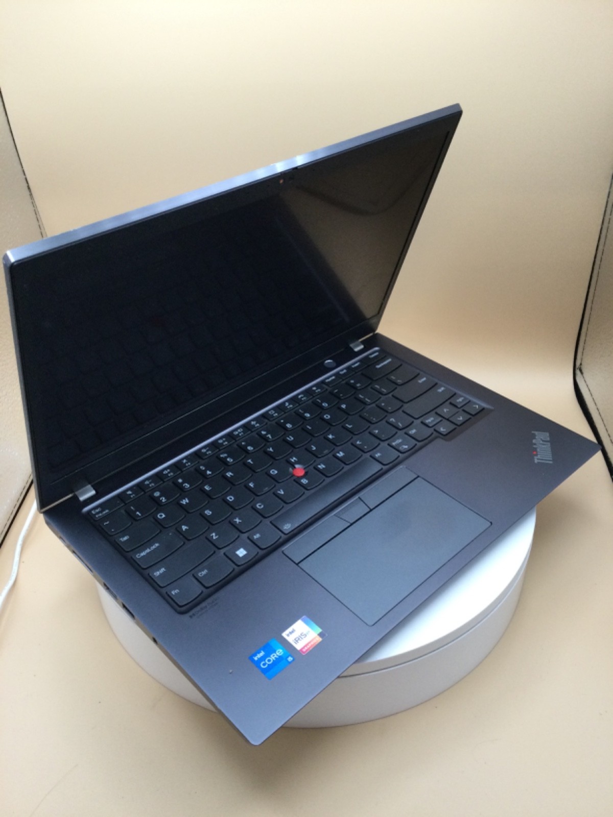 Lenovo ThinkPad T14s G2 14″ Laptop i5-1135G7 16GB RAM 512GB SSD W11P Used READ
