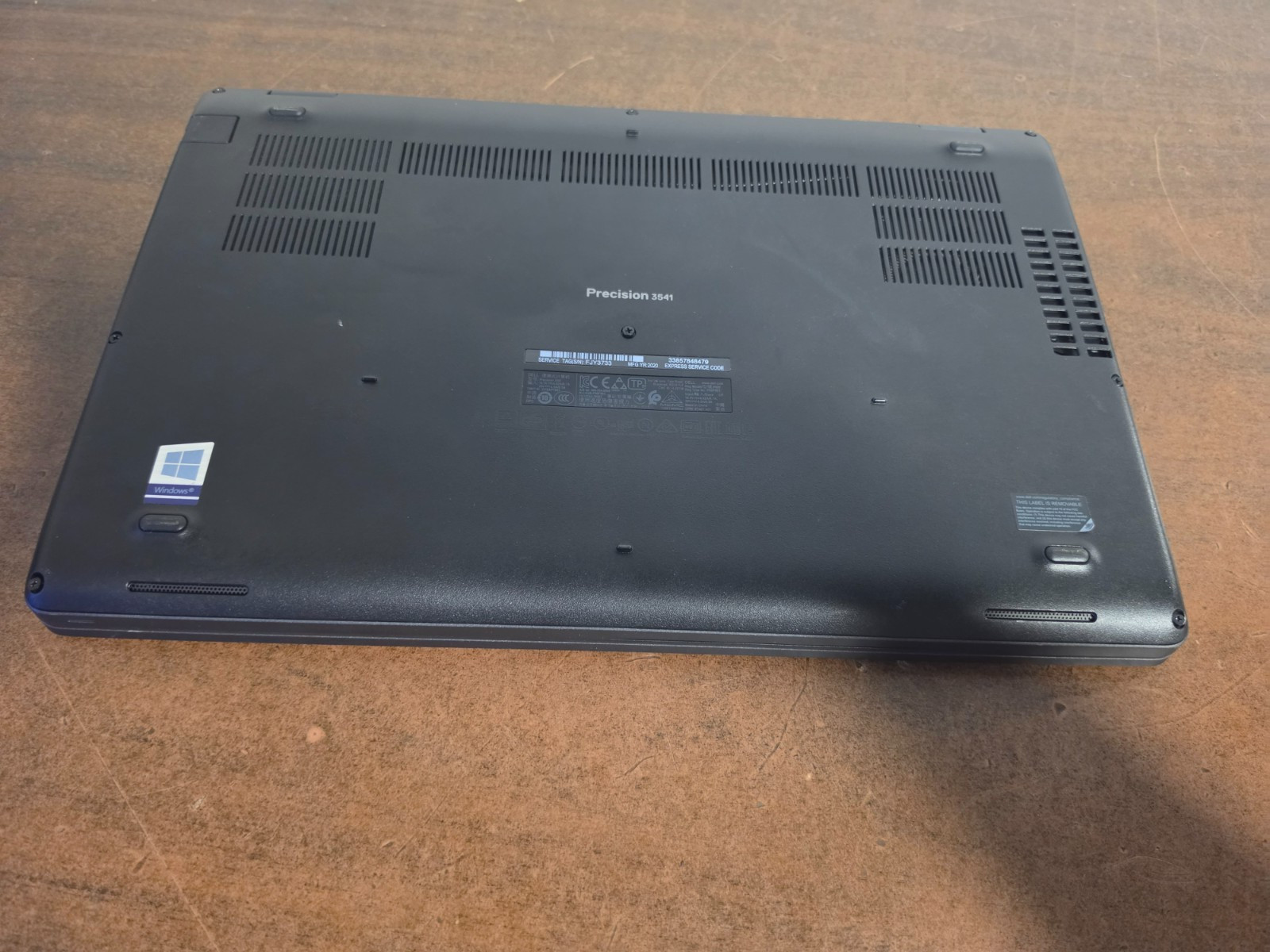 Dell precision 3541 9th Gen i7 8GB 15.6 Laptop – For Parts Not Working