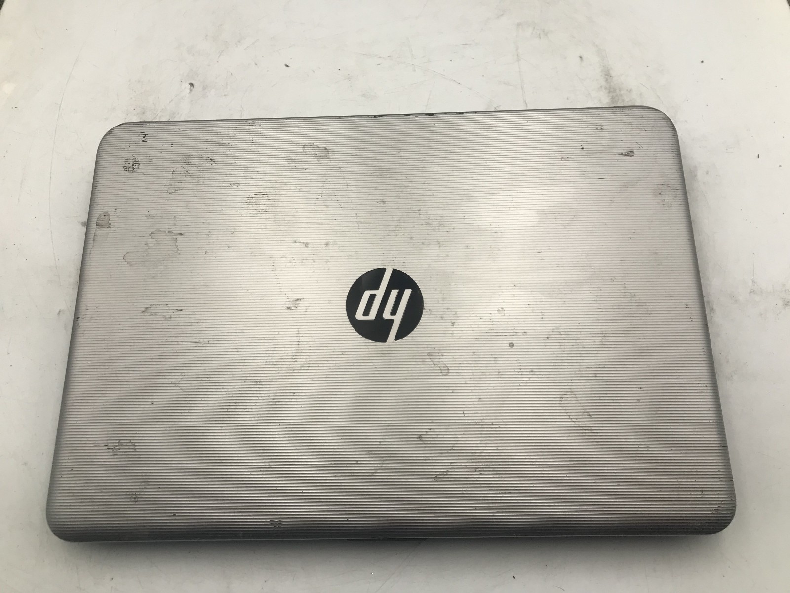 HP 14 AN013NR – FOR PARTS/REPAIR – AMD E2-7110 – NO RAM – NO OS – 14″ -READ-BB