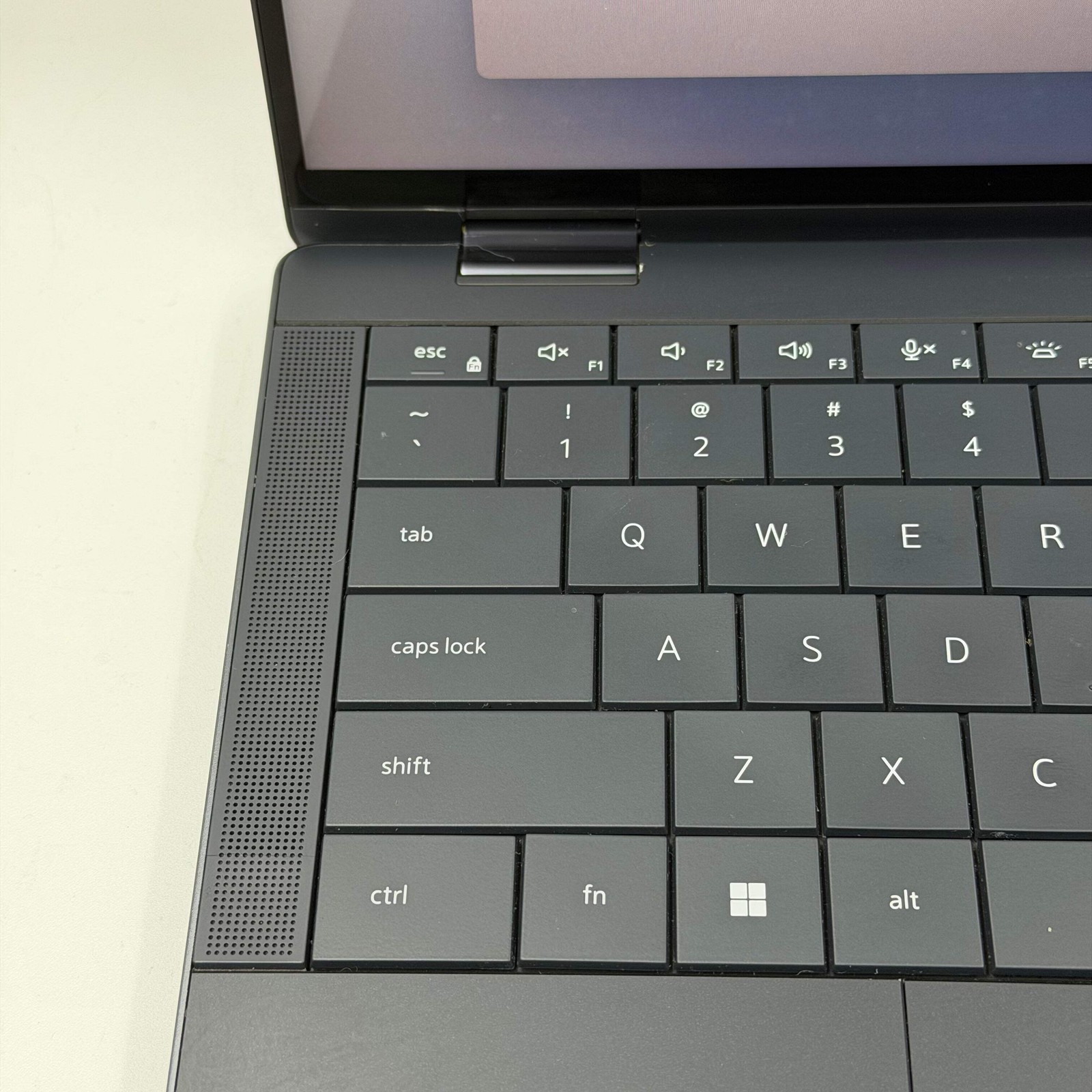 Dell Latitude 9440 14″ i7-1365U 1.80GHz 64GB RAM 2TB SSD
