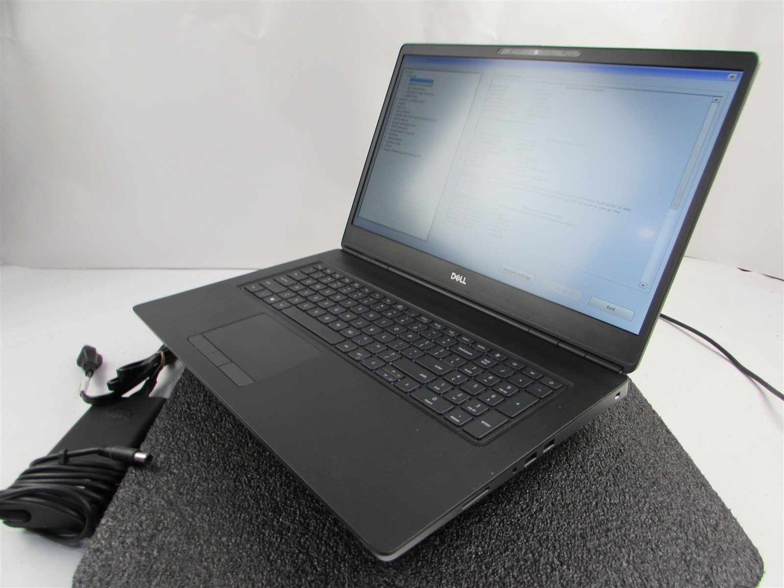 DELL PRECISION 7750 1920X1080 I7-10850H 1TB 32GB RAM RTX 3000 WIN 11 PRO NO BATT