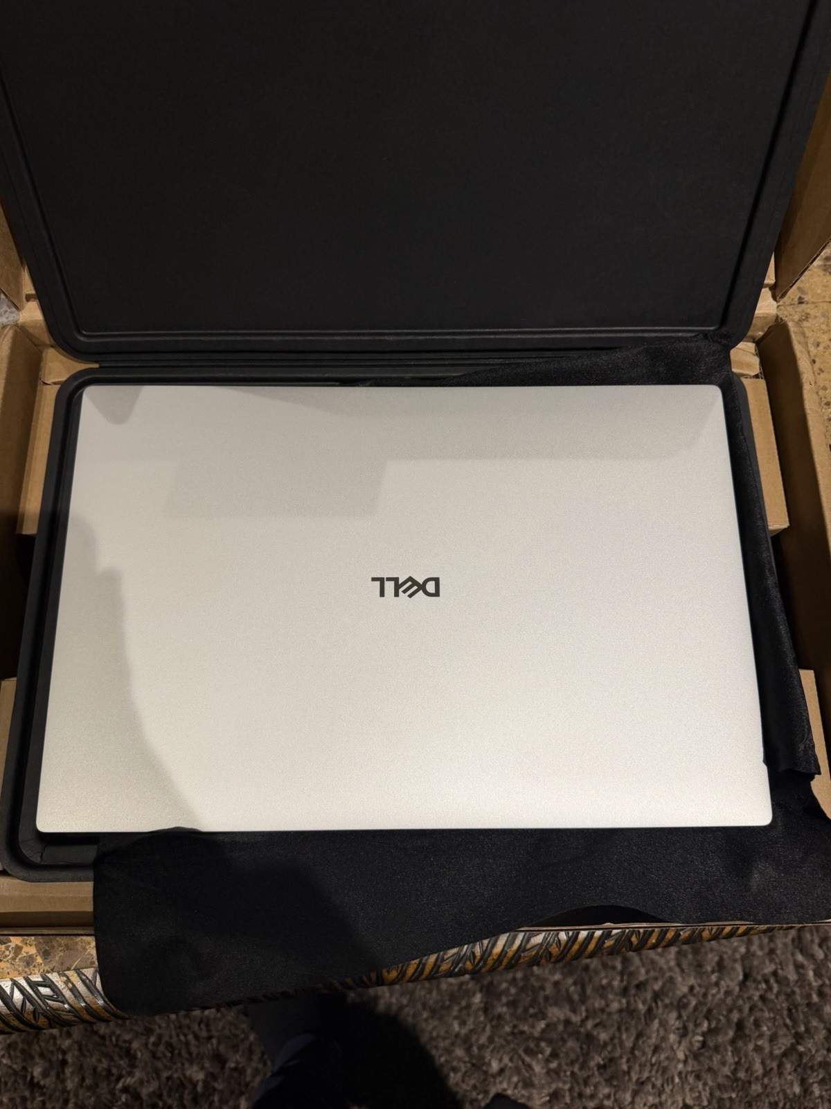 Dell 16 Premium 16.3 OLED Touch Core Ultra 9 285U 32GB 1TB SSD GeForce RTX 5060