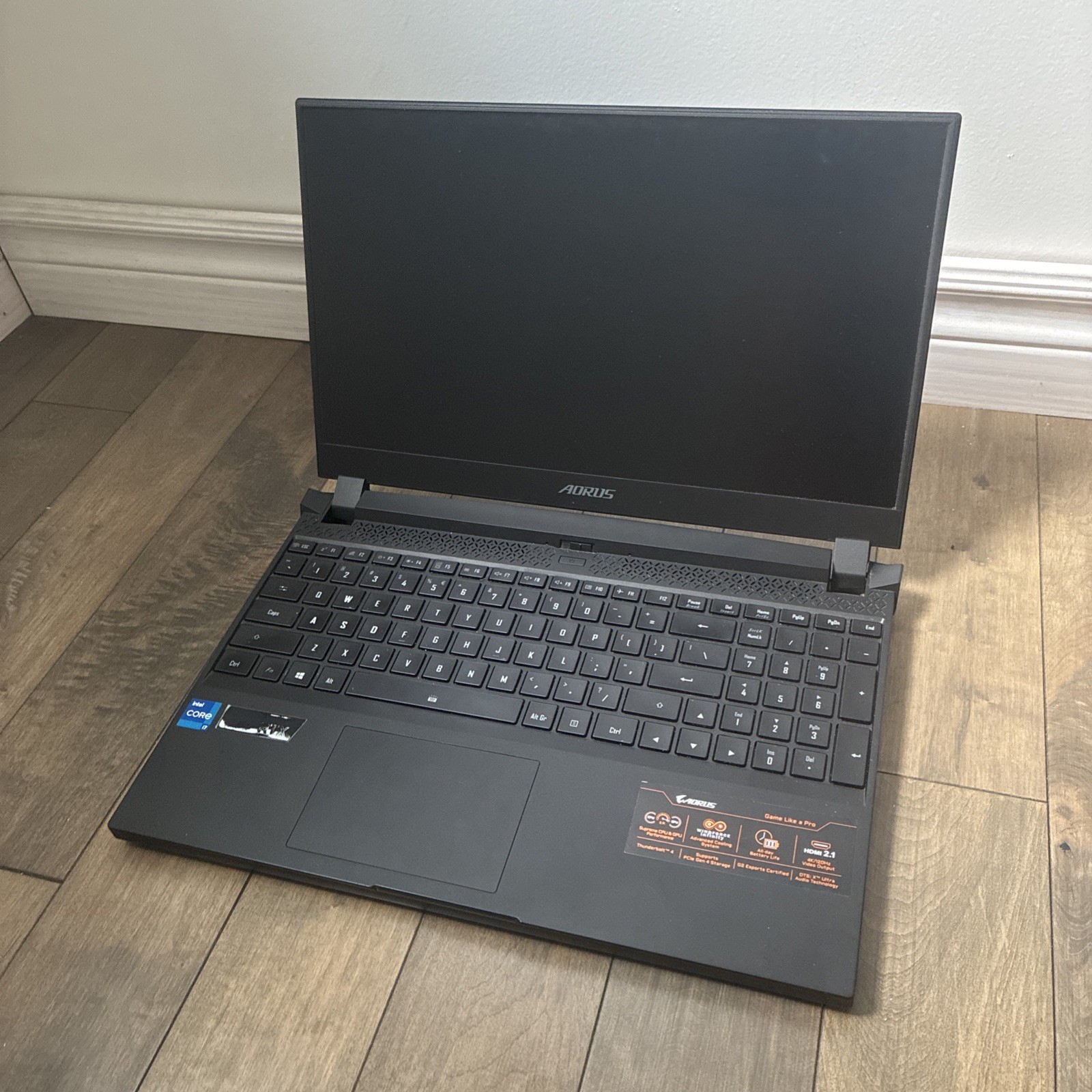 AS IS – NO RAM NO SSD – Gigabyte AORUS 15P XD RTX 3070 8GB i7-11800H Gaming