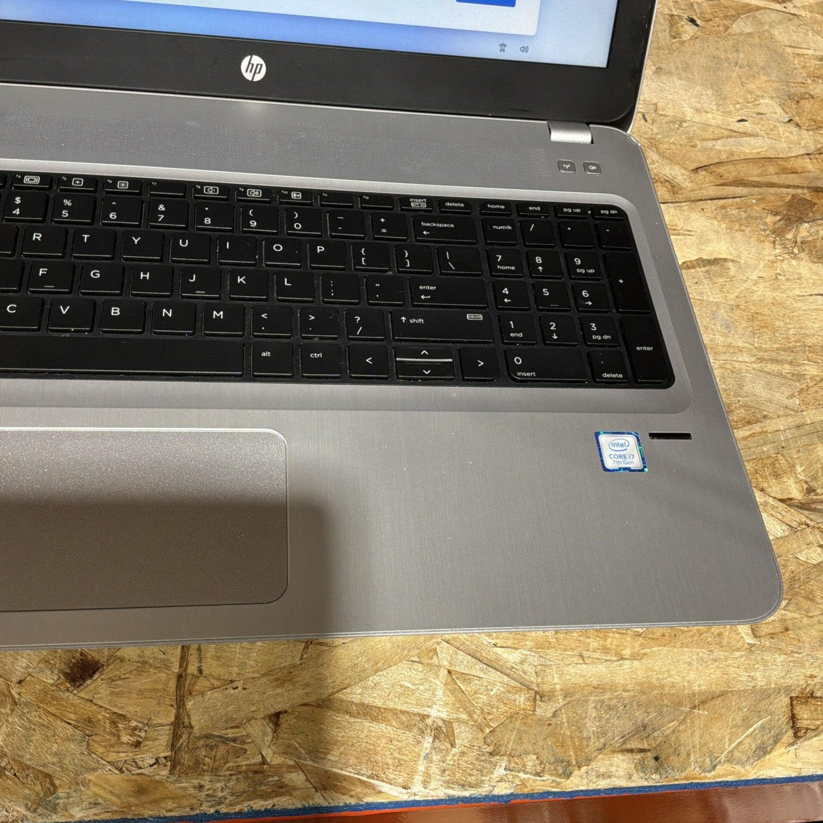 HP Probook 450 G4 8265NGW 15.6″ i7-7500U 2.7GHz 8GB RAM 500GB HD C406