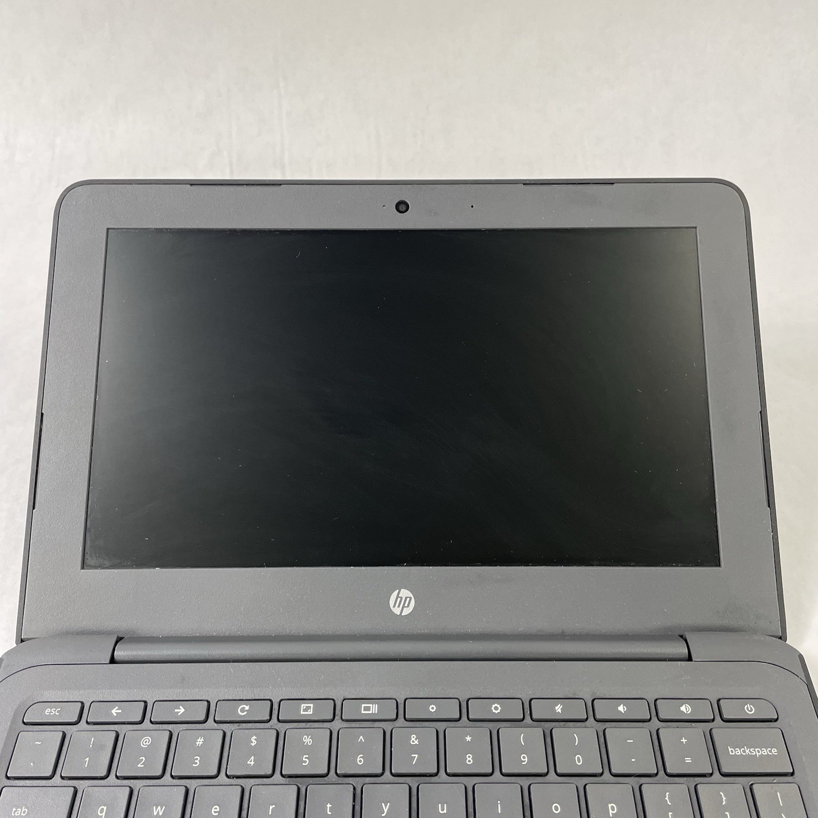 HP ChromeBook 11A G6 11.6″ AMD A4-9120C 1.10 GHz 4 GB RAM 16 GB HDD No AC
