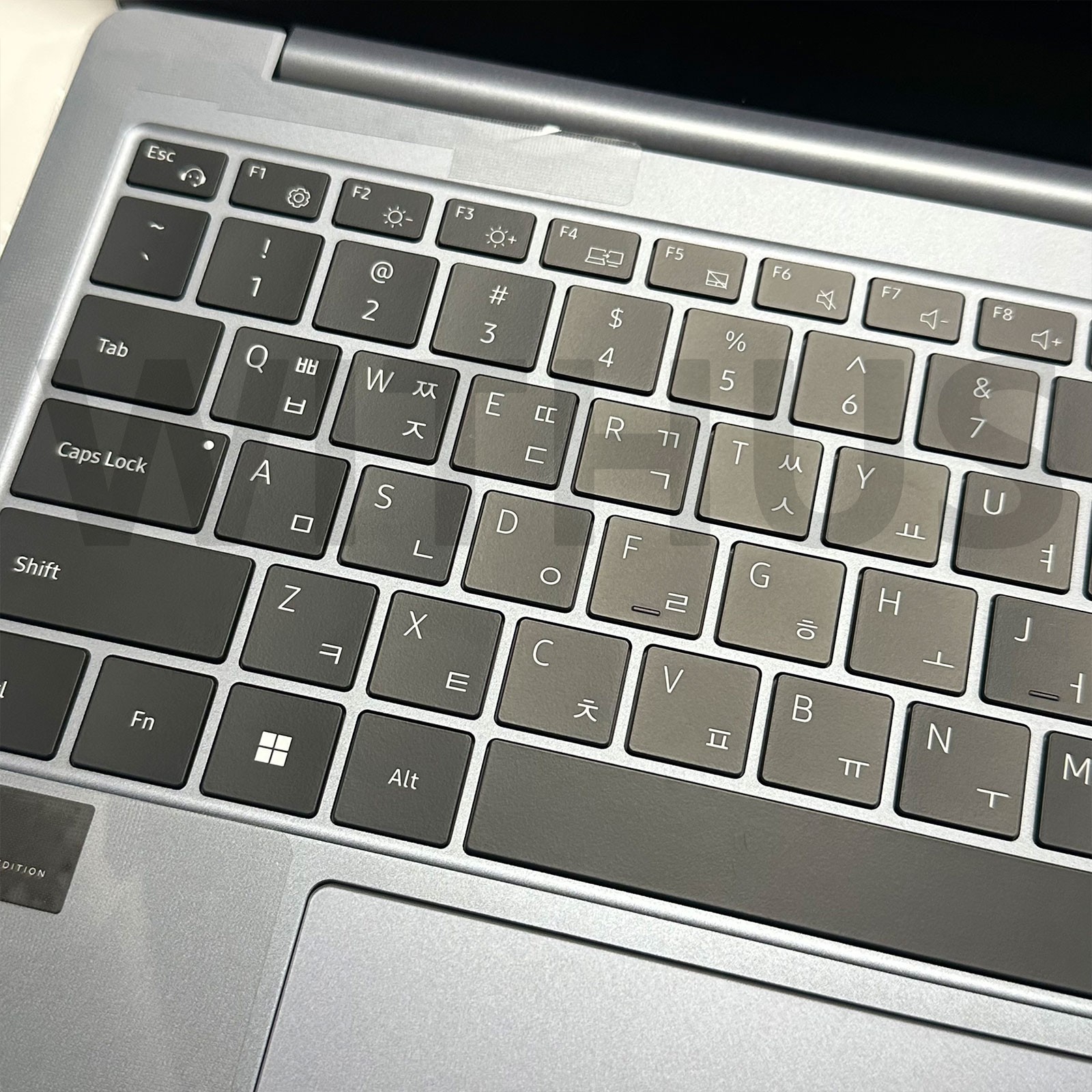 [CLEARANCE] Galaxy Book 4 Ultra 16″ (Ultra 7 32GB/512GB) RTX4050 NT960XGK-K71AG