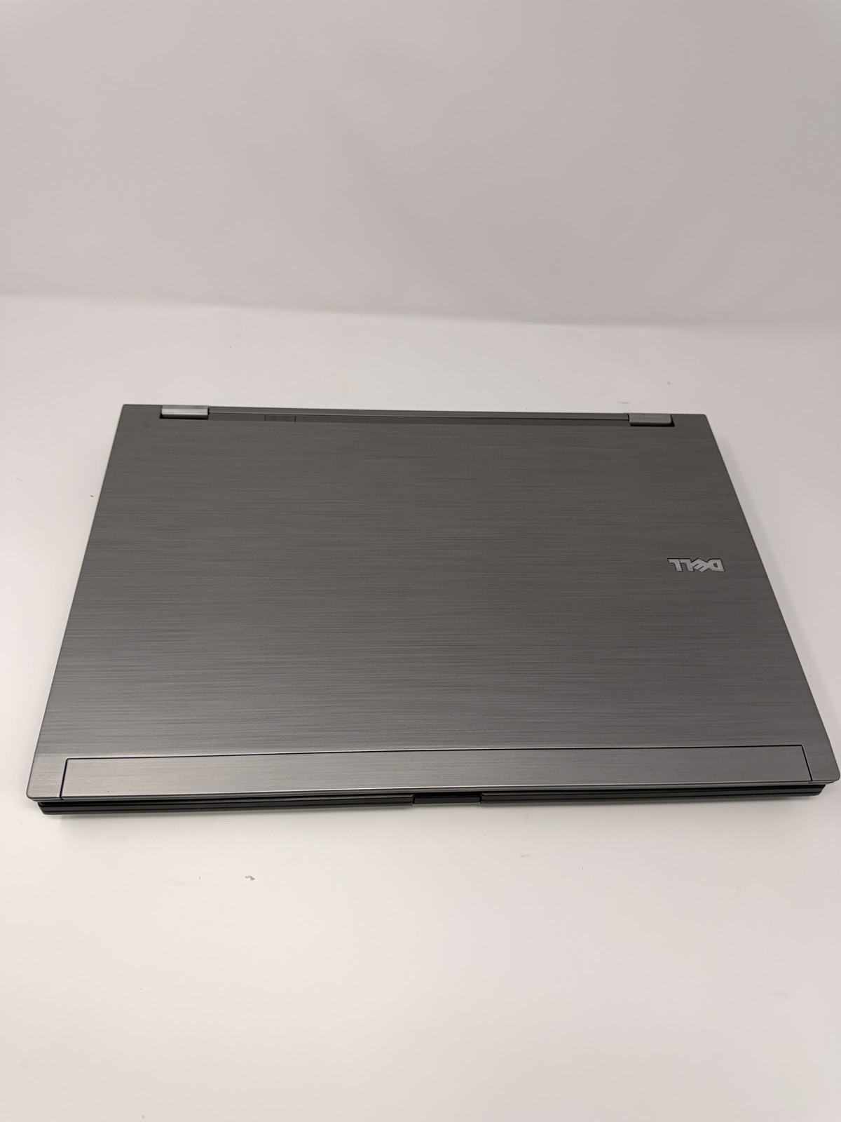 Dell Latitude E6510 Intel Core i5-M540 4GBRAM 256GBSSD Nvidia Card Win 11 Defect