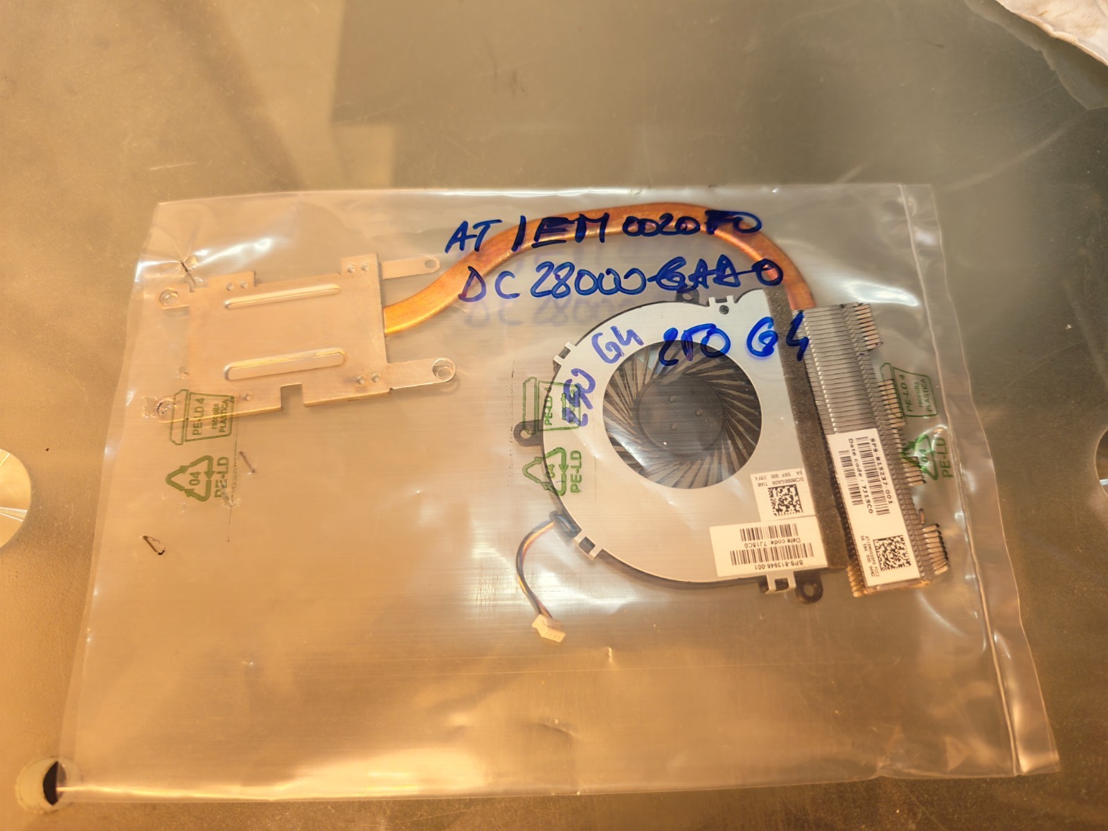 HP 15-AC 250 255 G4 15-AY FAN HEATSINK AT1EM0020R0 DC28000GAR0