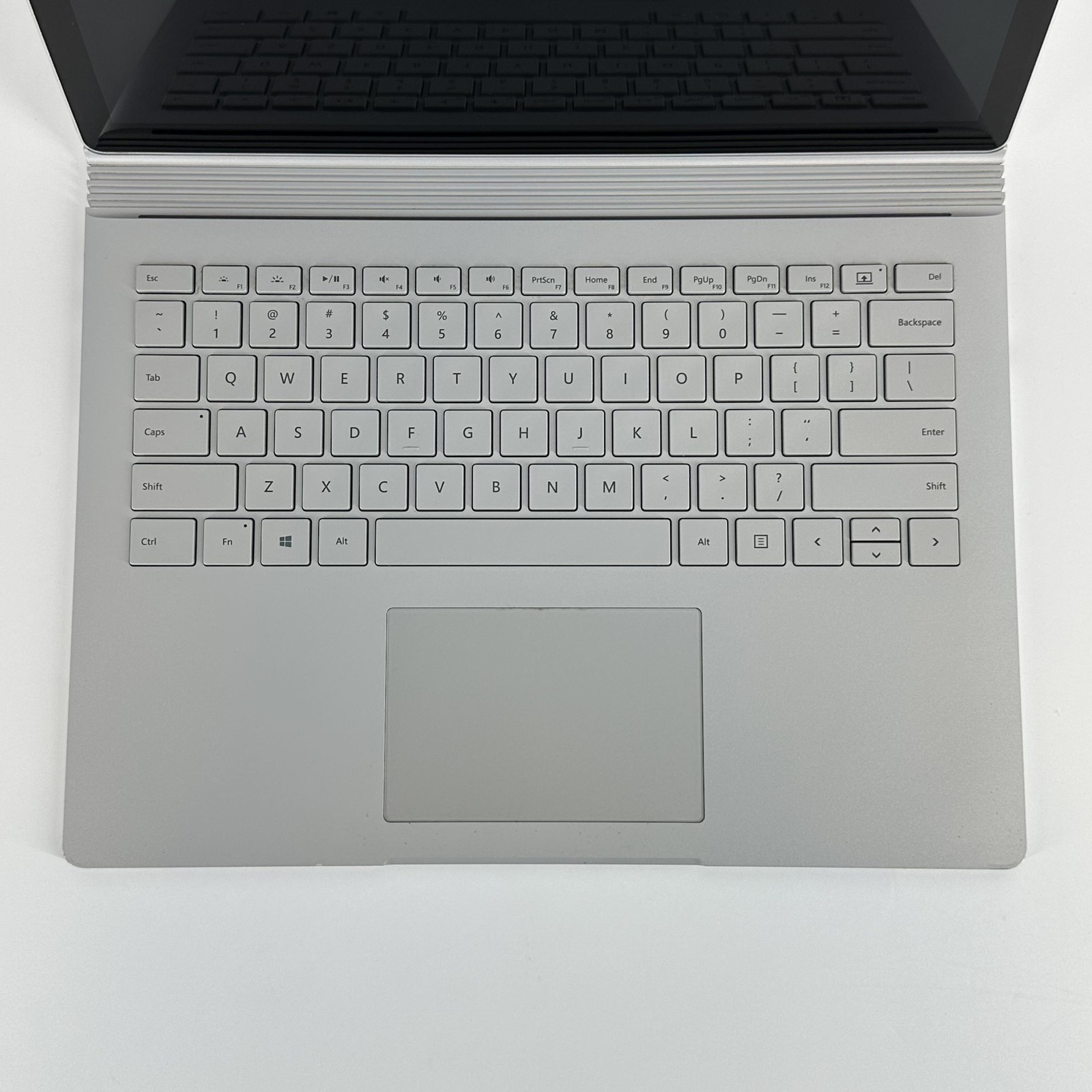 Microsoft Surface Book 1 13.5 QHD+ TOUCH i7-6600U 2.6GHz 16GB 1TB SSD NVIDIA GPU