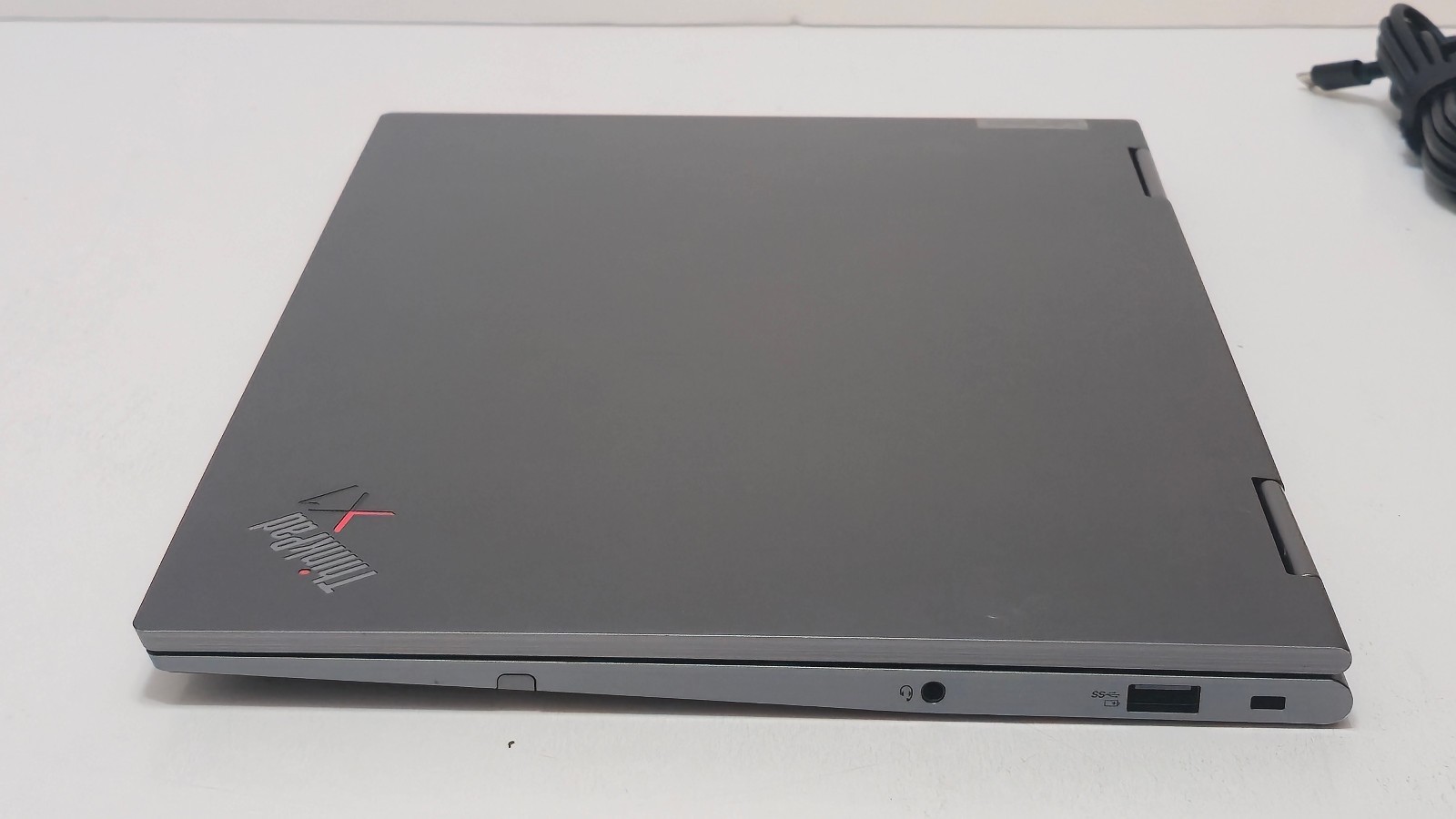 Lenovo ThinkPad X1 Yoga Gen 7 (i7-1270P7 CPU, 32 GB RAM 1 TB SSD) 14″ 4K Touch