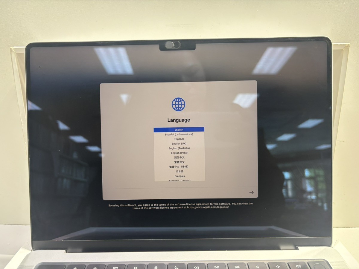 APPLE MACBOOK PRO A2992 (P11036172)