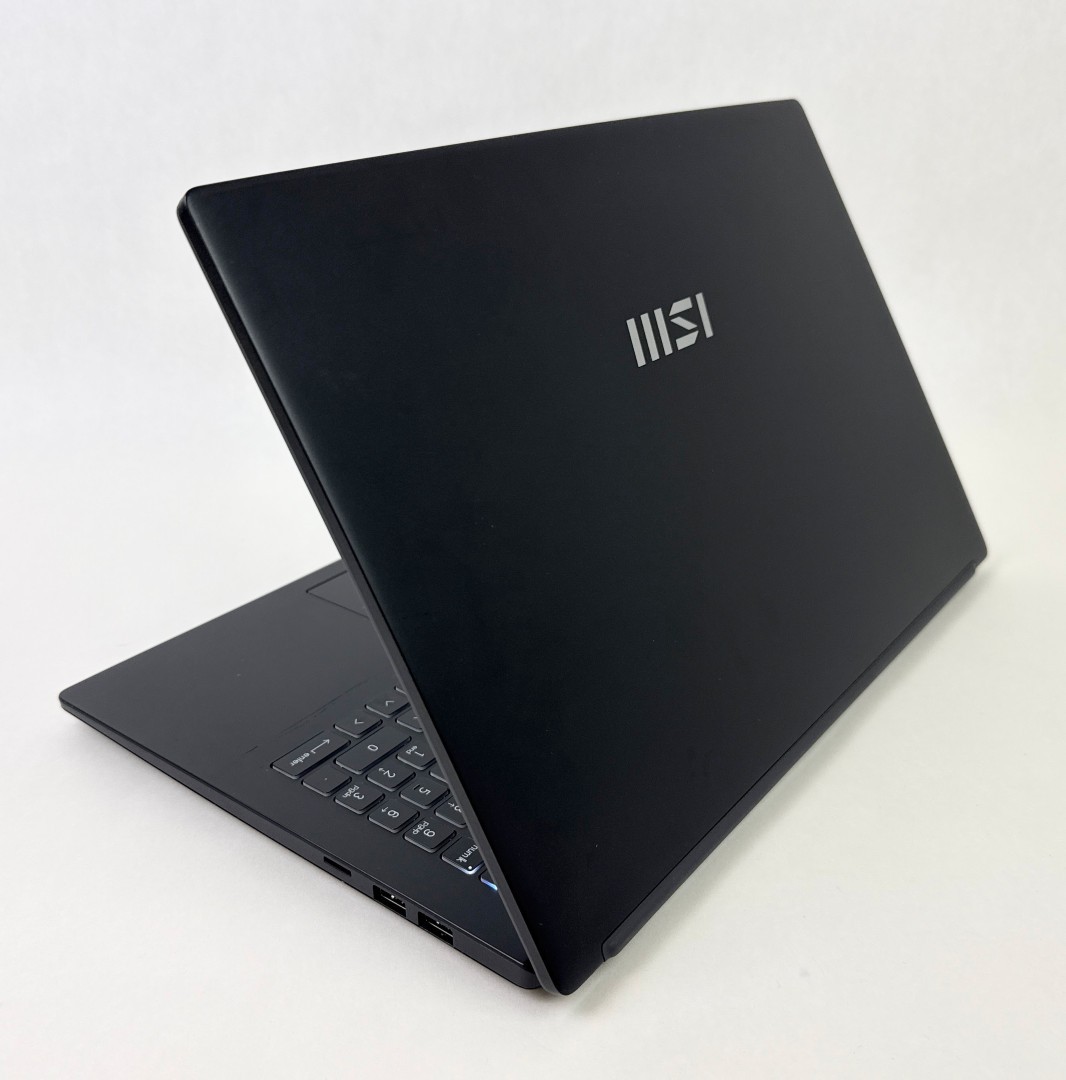 MSI Modern 15 H AI C1MTG 15.6″ Touch Ultra 9 185H 32GB 1TB SSD W11H