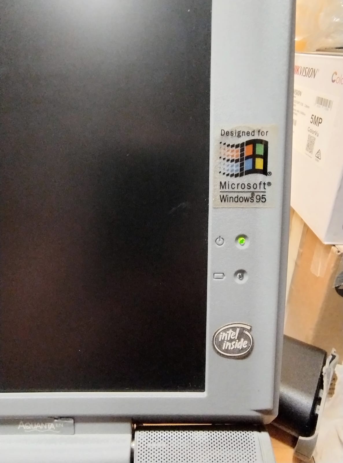 VINTAGE NOTEBOOK LAPTOP WINDOWS 95 UNISYS 32MB RAM FLOPPY CD MODEM FAX CARD PC