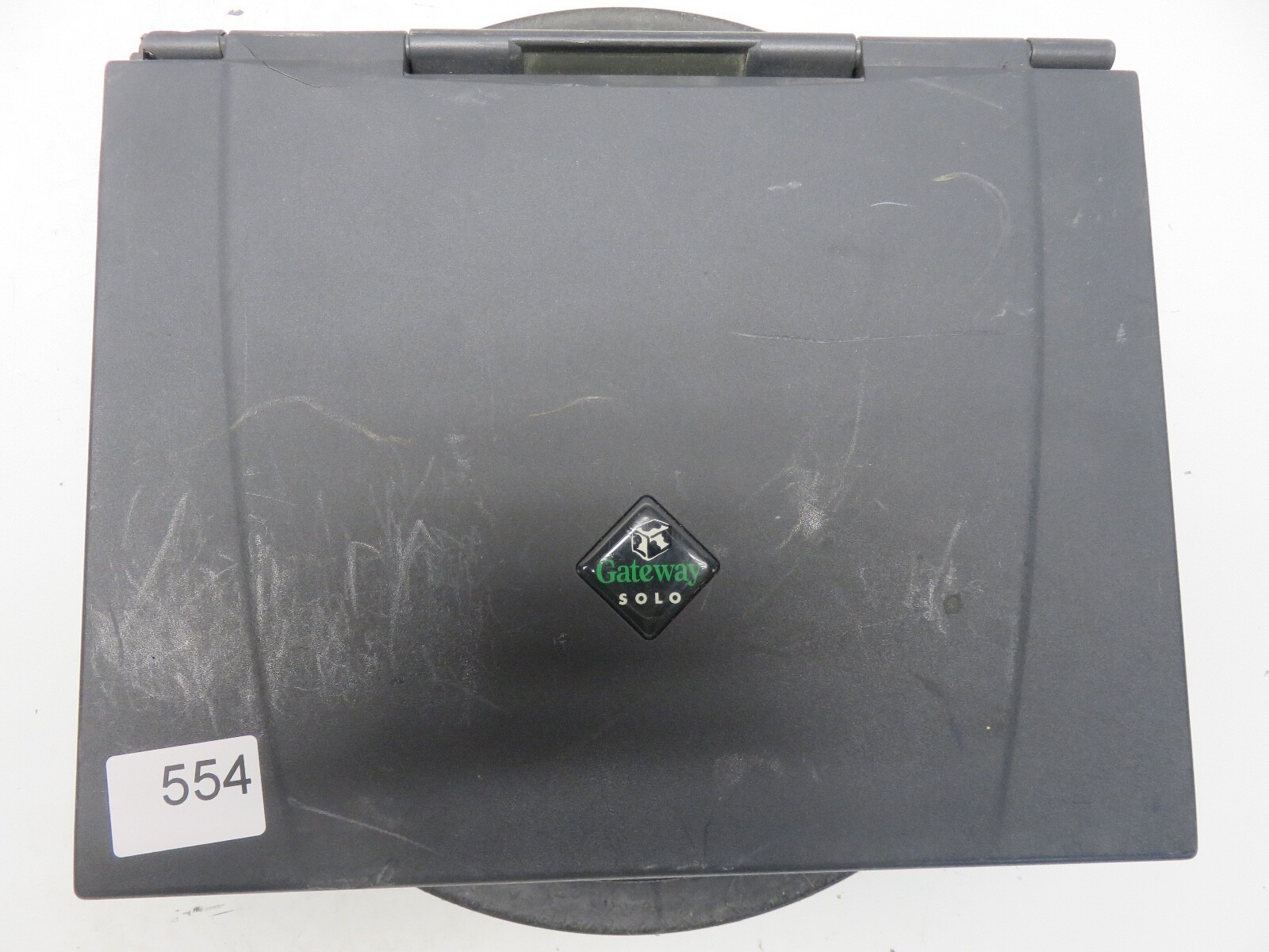 Gateway Solo 2500 Intel Celeron 300MHz 128 MB NO HDD No Batt