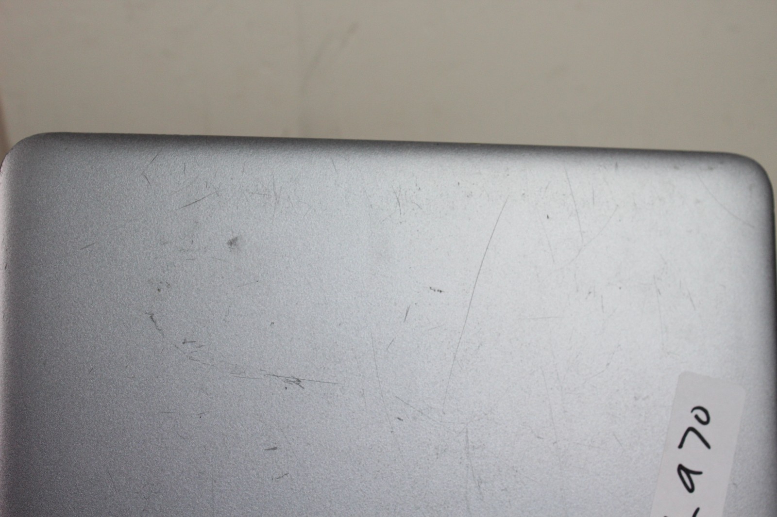 HP EliteBook 850 G3 Core i5-6200U 8GB RAM 256GB SSD w/ OS MISSING CASE SCREWS