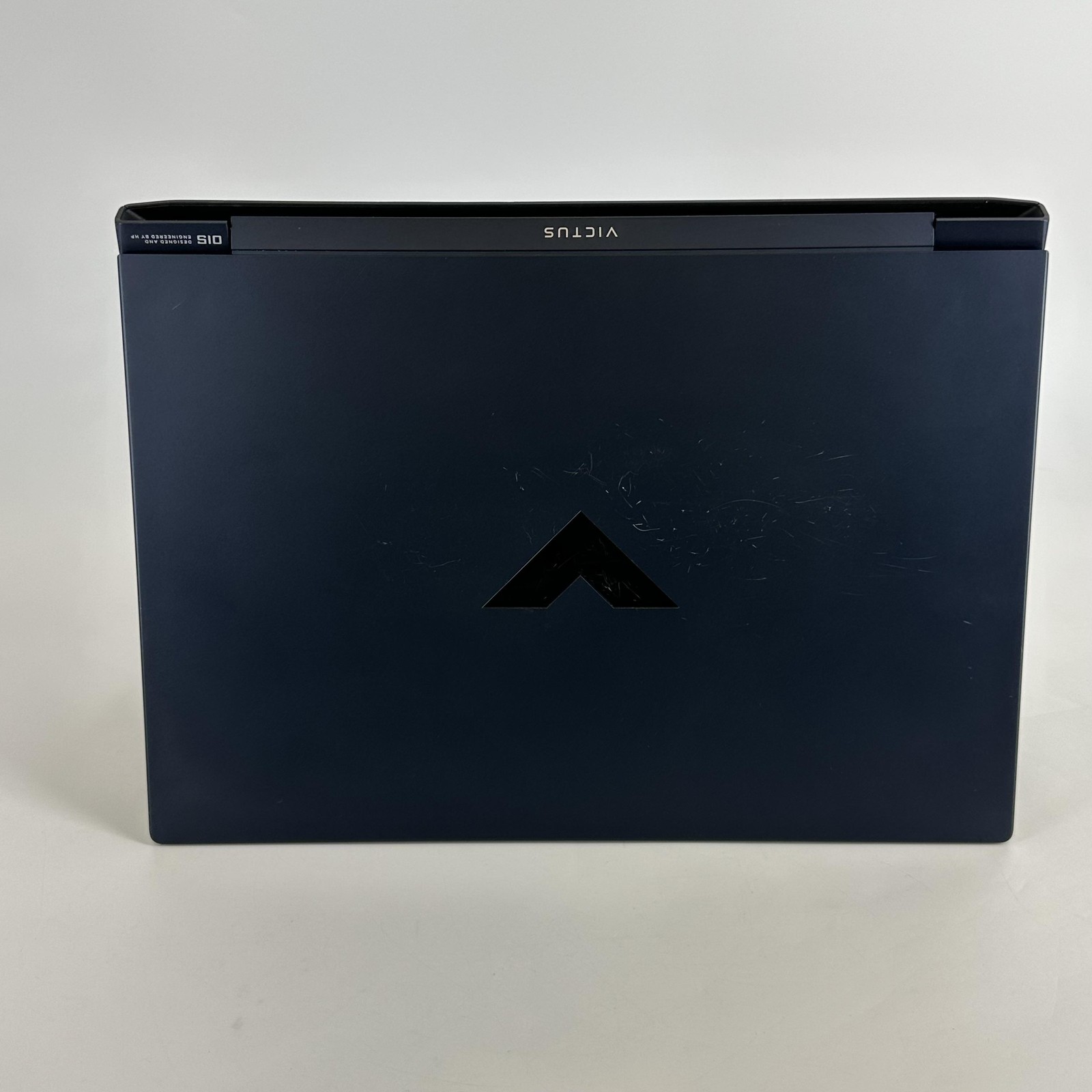 HP Victus 15 144Hz FHD 2.1 GHz i5-13420H 8GB 512GB SSD RTX 3050 Good