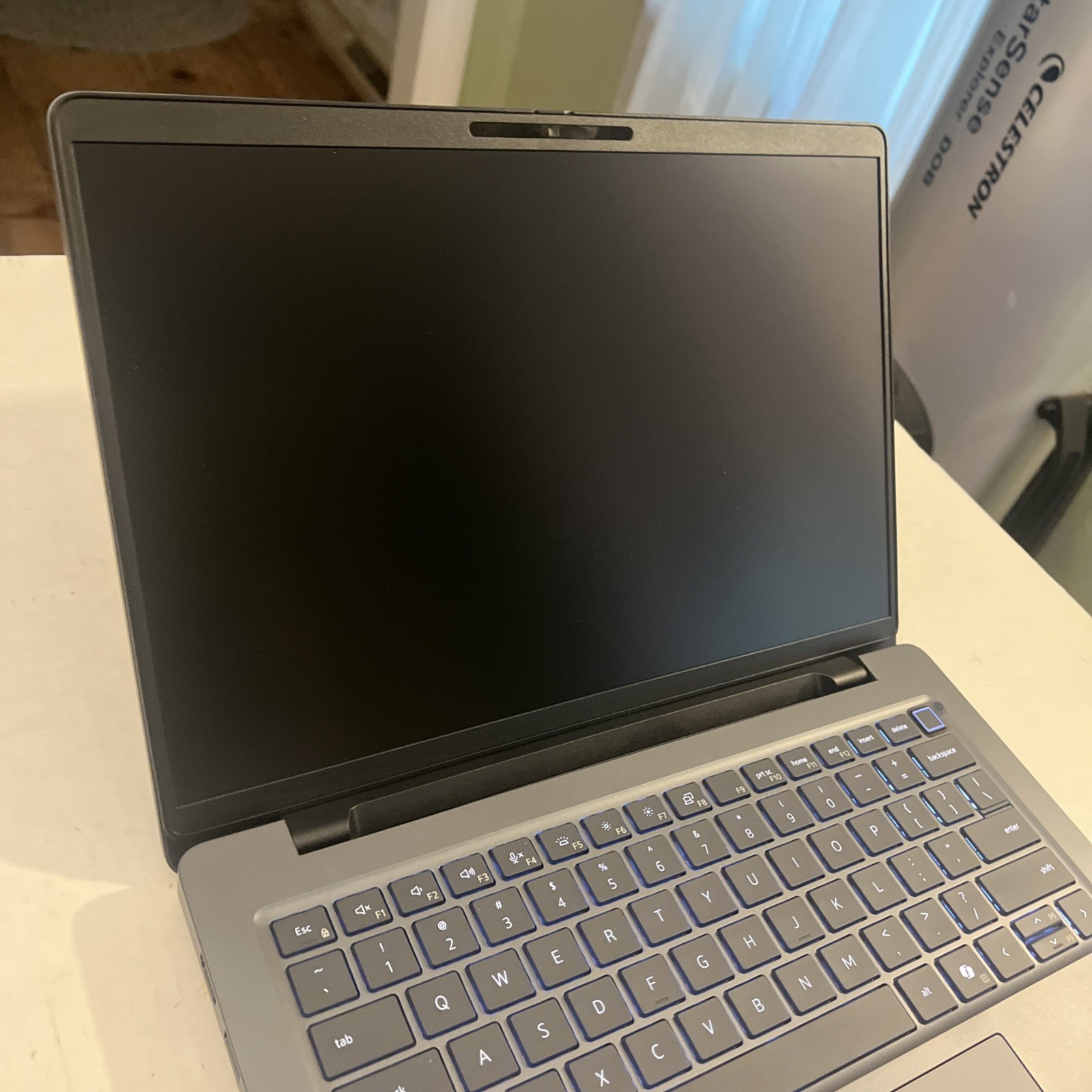 Dell Pro Max 14 MC14250 FHD+ 2.2 GHz Ultra 7 265H 32GB 1TB SSD RTX PRO 500
