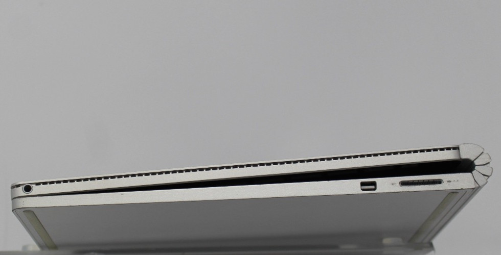 Microsoft Surface Book 2 i7 8650U @ 1.9 GHz 15″ 256 GB 16 GB GTX 1060 Win 11 Pro