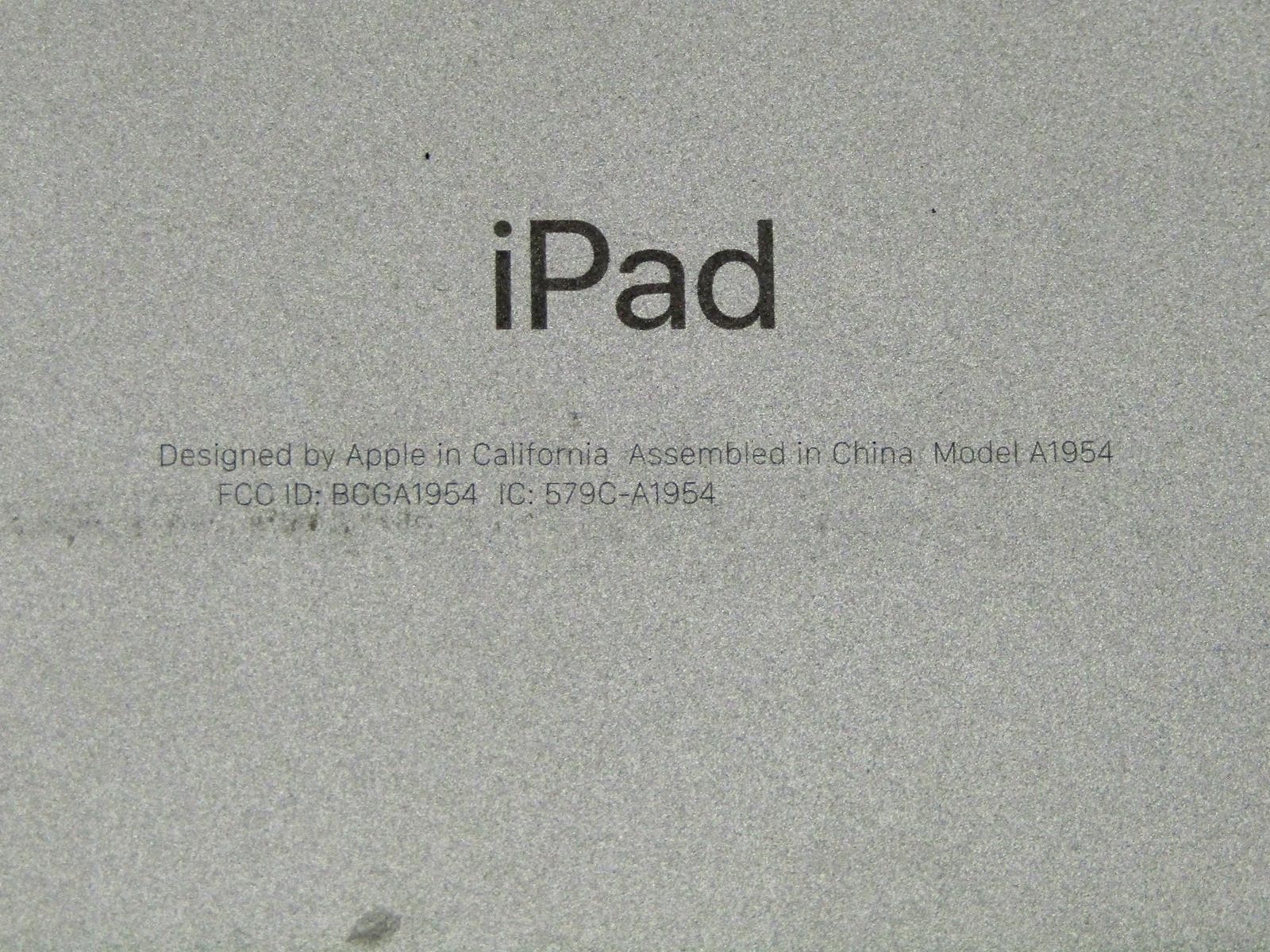 Apple iPad 6 A1954 7,6 32GB Tablet 9.7″ | Space Gray | Unlocked | Health: 81%
