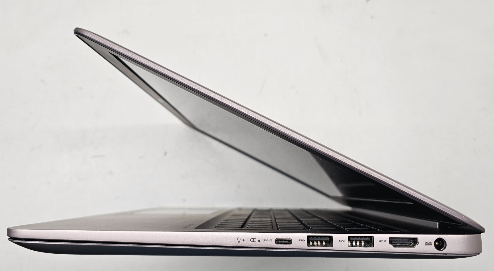 ASUS ZenBook UX510U 15.6″ Laptop Intel Core i7-6500U 16GB Ram NO HD/OS (FL)
