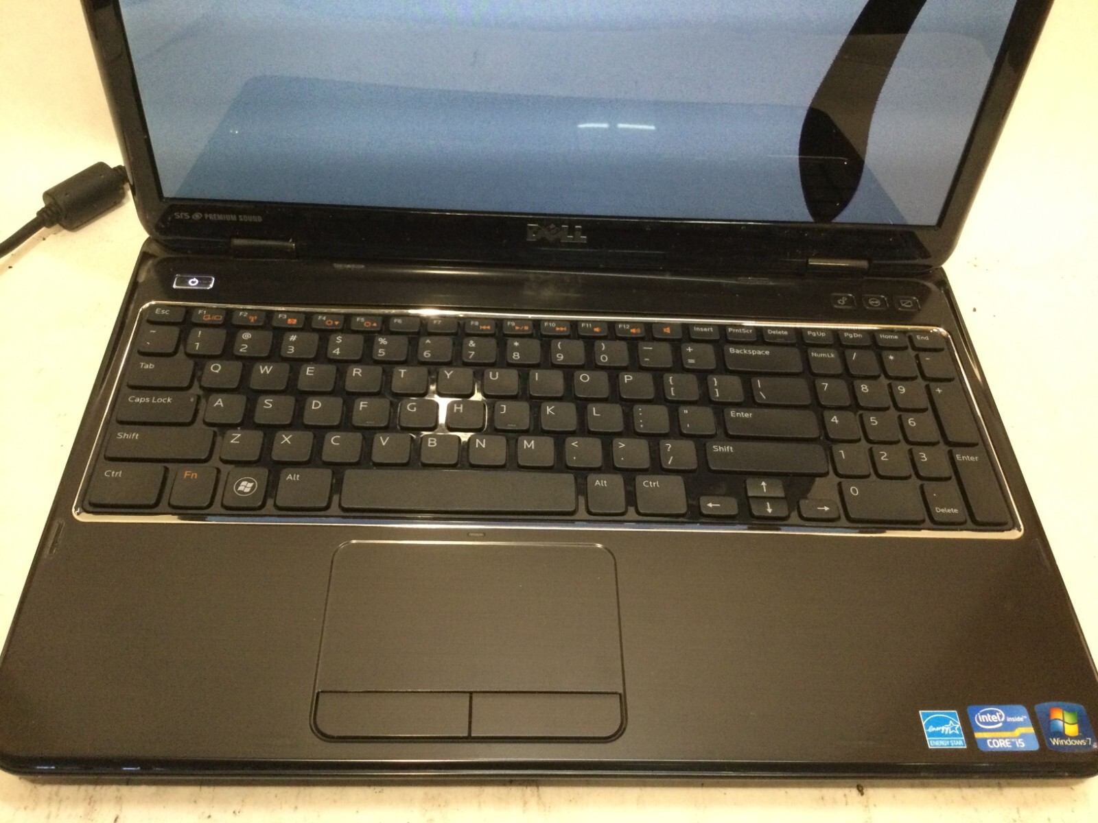 Dell Inspiron N5110 15.6” / Intel Core i5 / (CRACKED/MISSING PARTS!) -MR