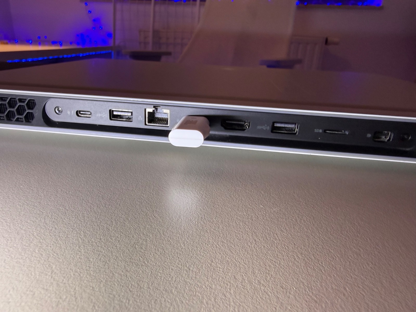 Alienware x17 R2 17.3 in (1TB SSD, Intel Core i9 12th Gen., 3.8GHz, 32GB RAM,…