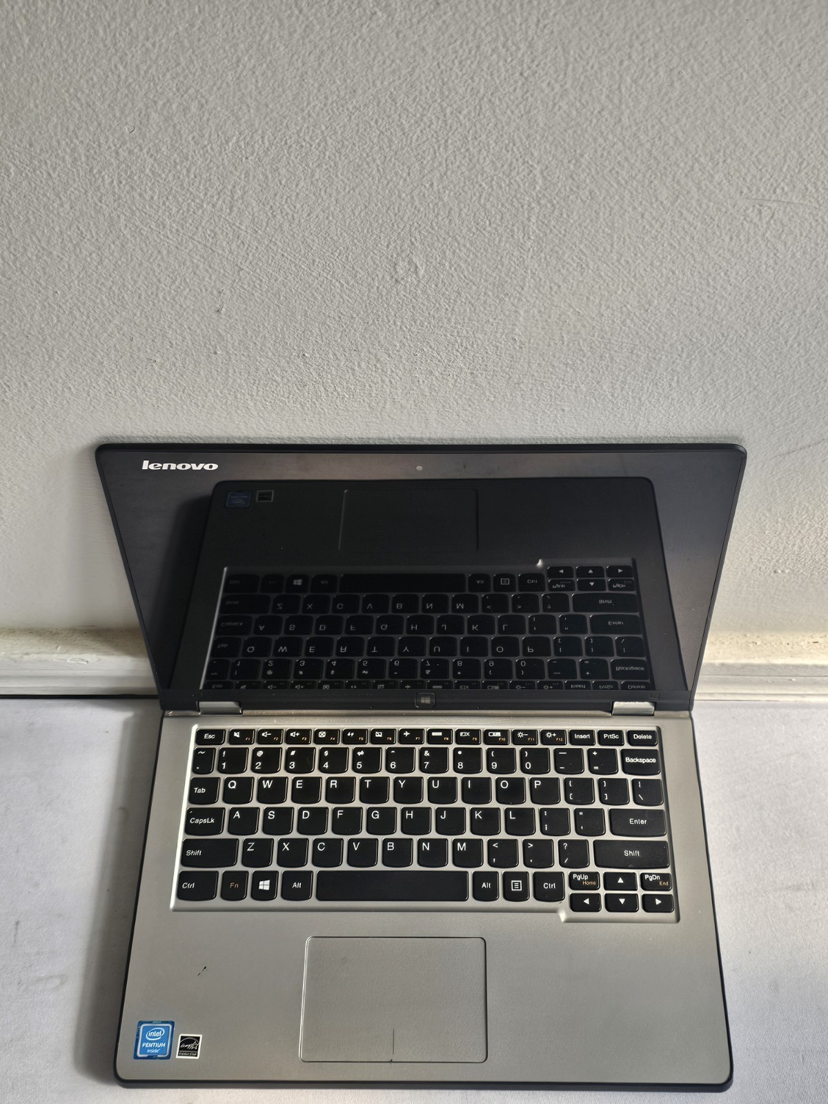 Lenovo Yoga 2 11 Laptop – Intel Pentium N3540 – 4GB RAM – 500GB HDD Win 10 READ