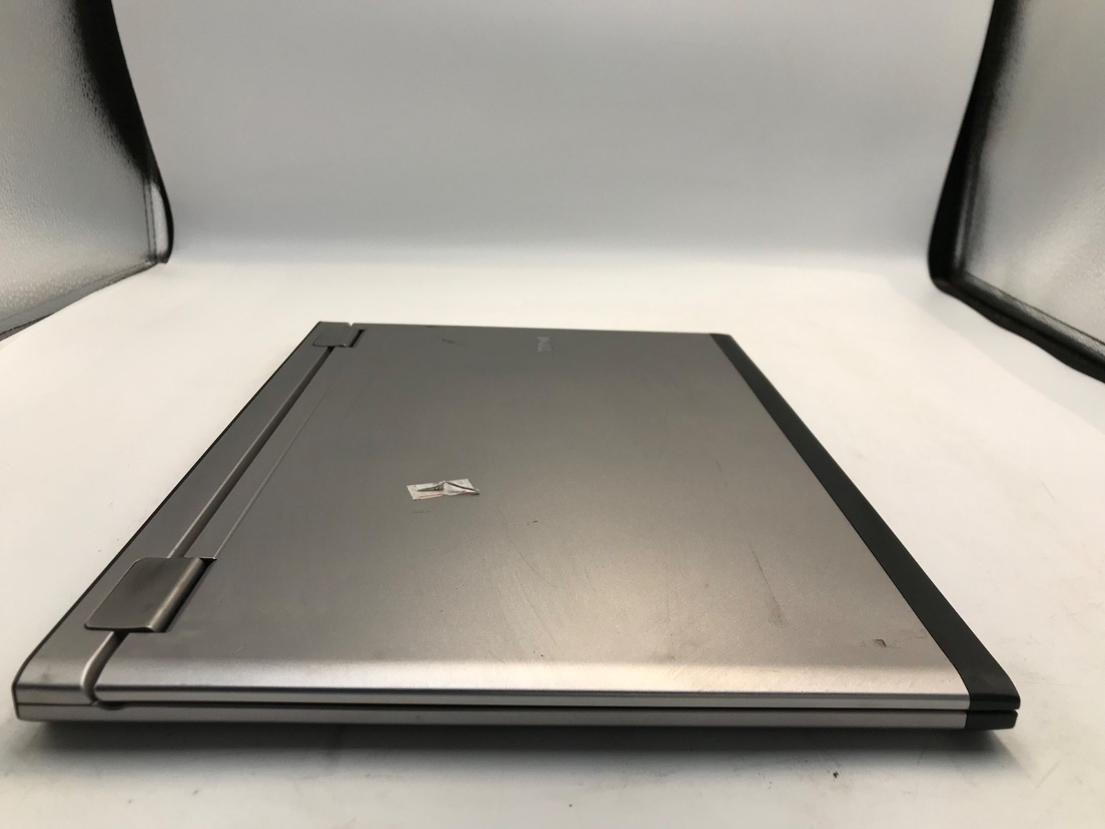Dell Latitude 13 Intel Core 2 Solo 1.4GHz 13″ Laptop 4GB RAM NO HDD-MZ