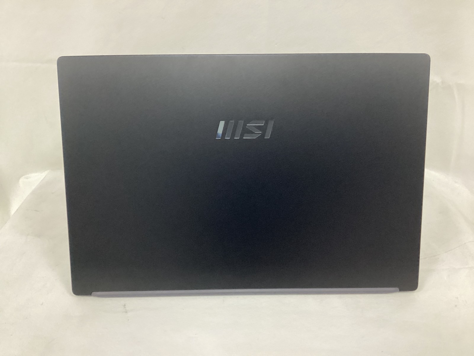 MSI Modern 15.6″ Touchscreen Laptop Intel Ultra 9-185H 64GB 2TB SSD Win 11 Pro