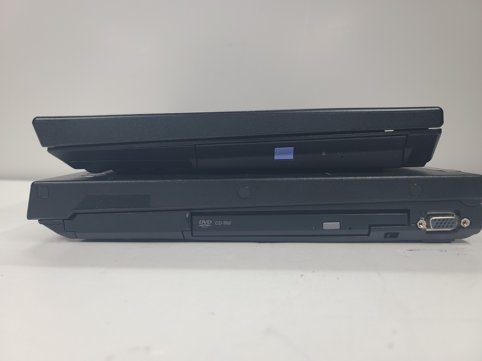 IBM ThinkPad R50e/ IBM ThinkPad I Series. No HARD-DRIVES. Untested