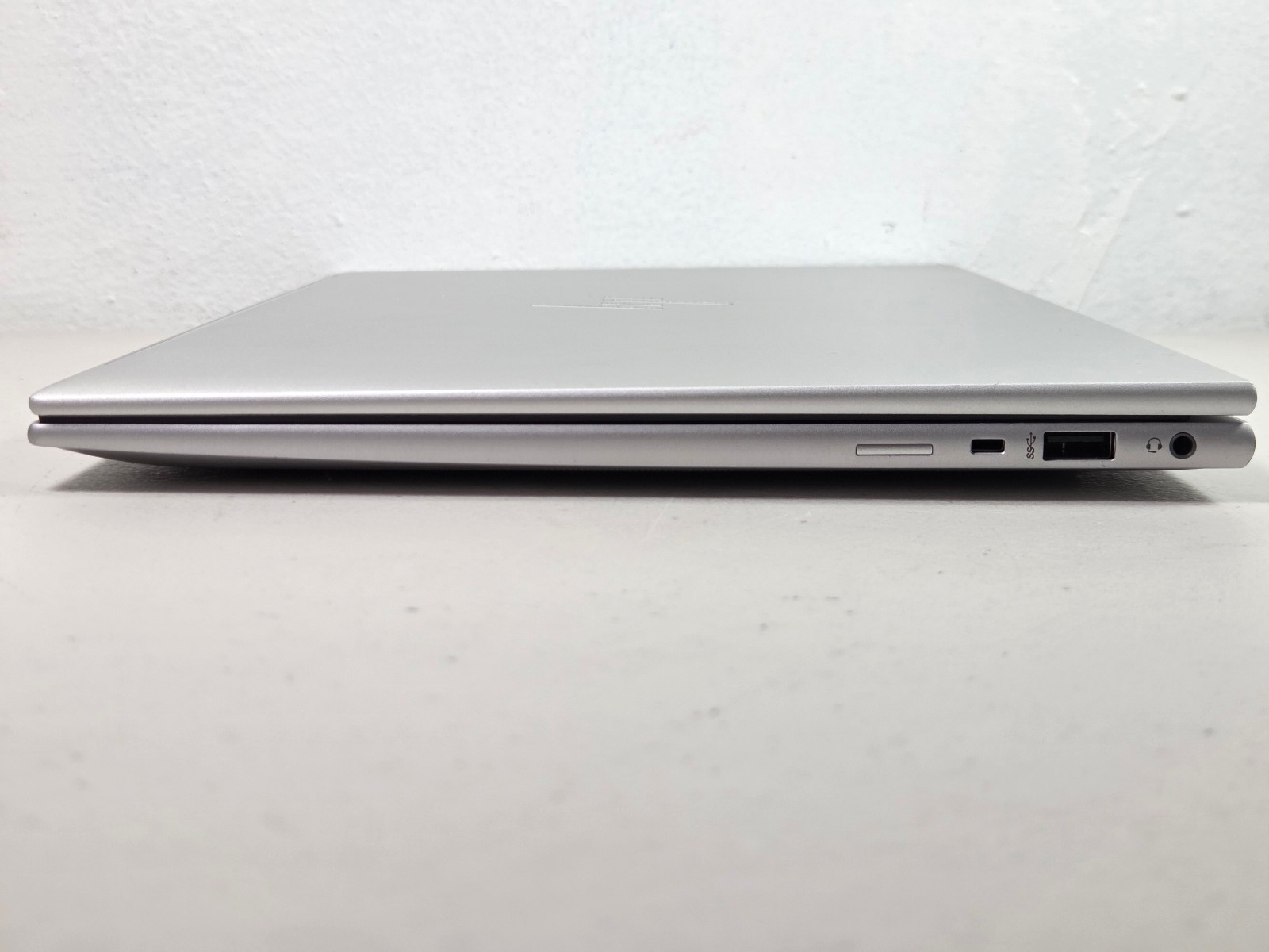 Hp EliteBook 840 G9 14″ 512GB SSD 16GB RAM Intel Core i5-1235U Laptop