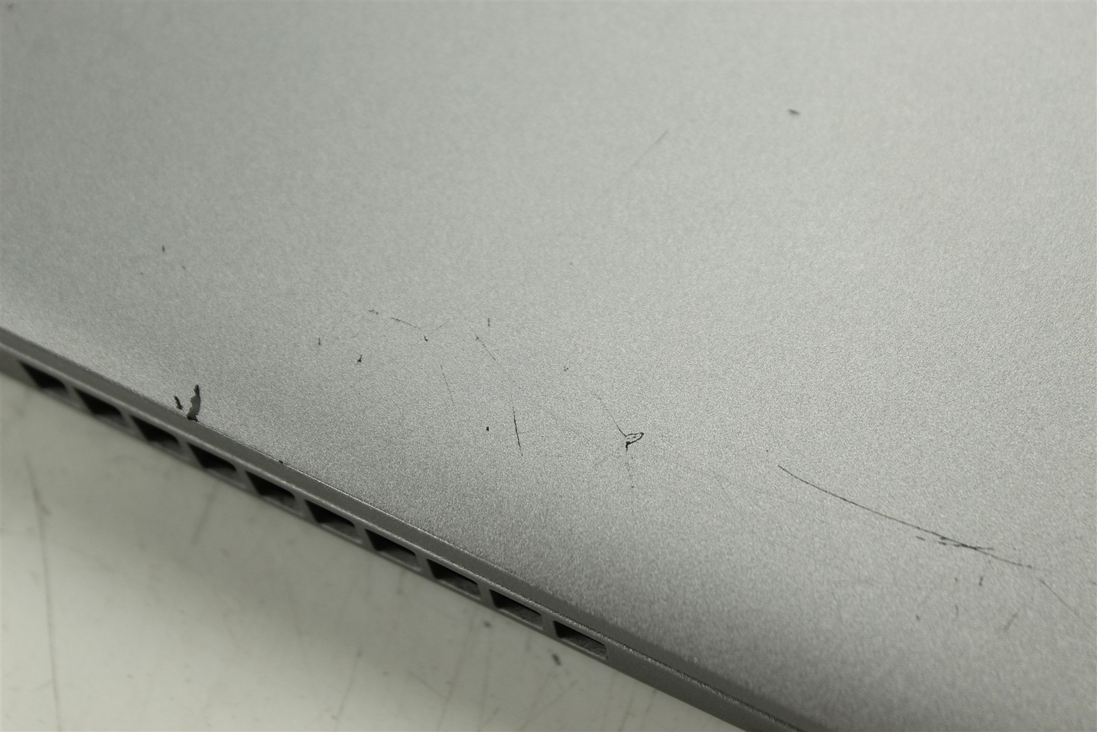 Dell Latitude 5531 15.6″ FHD i5-12500H 2.5GHz 256GB SSD 16GB RAM NO OS