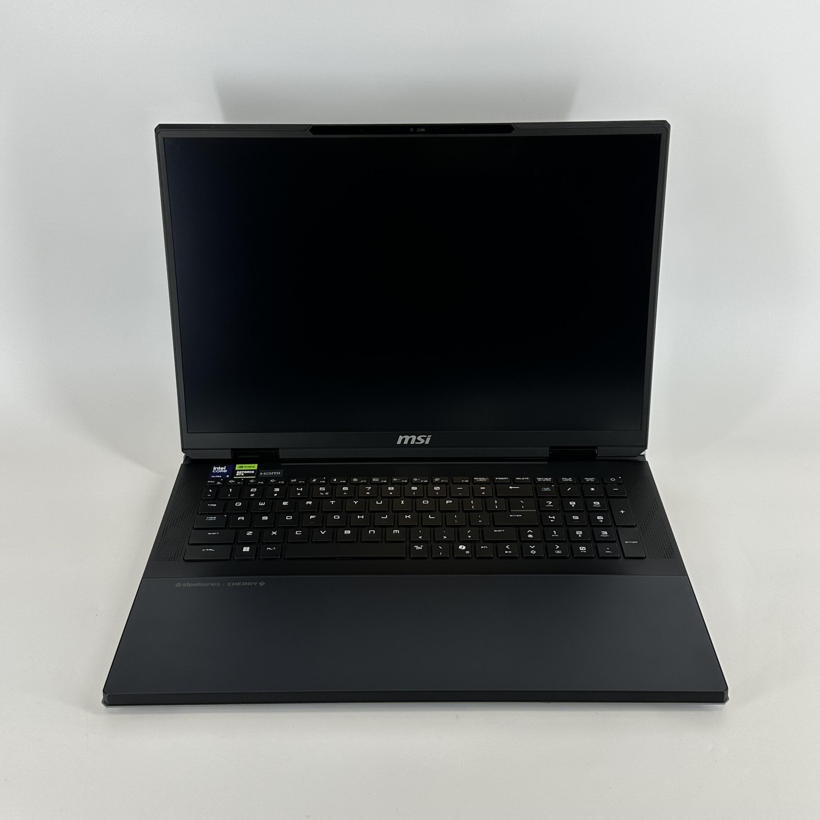 MSI Titan 18 HX AI 120Hz UHD+ 2.8 GHz Ultra 9 285HX 64GB 4TB/2TB NVIDIA RTX 5090