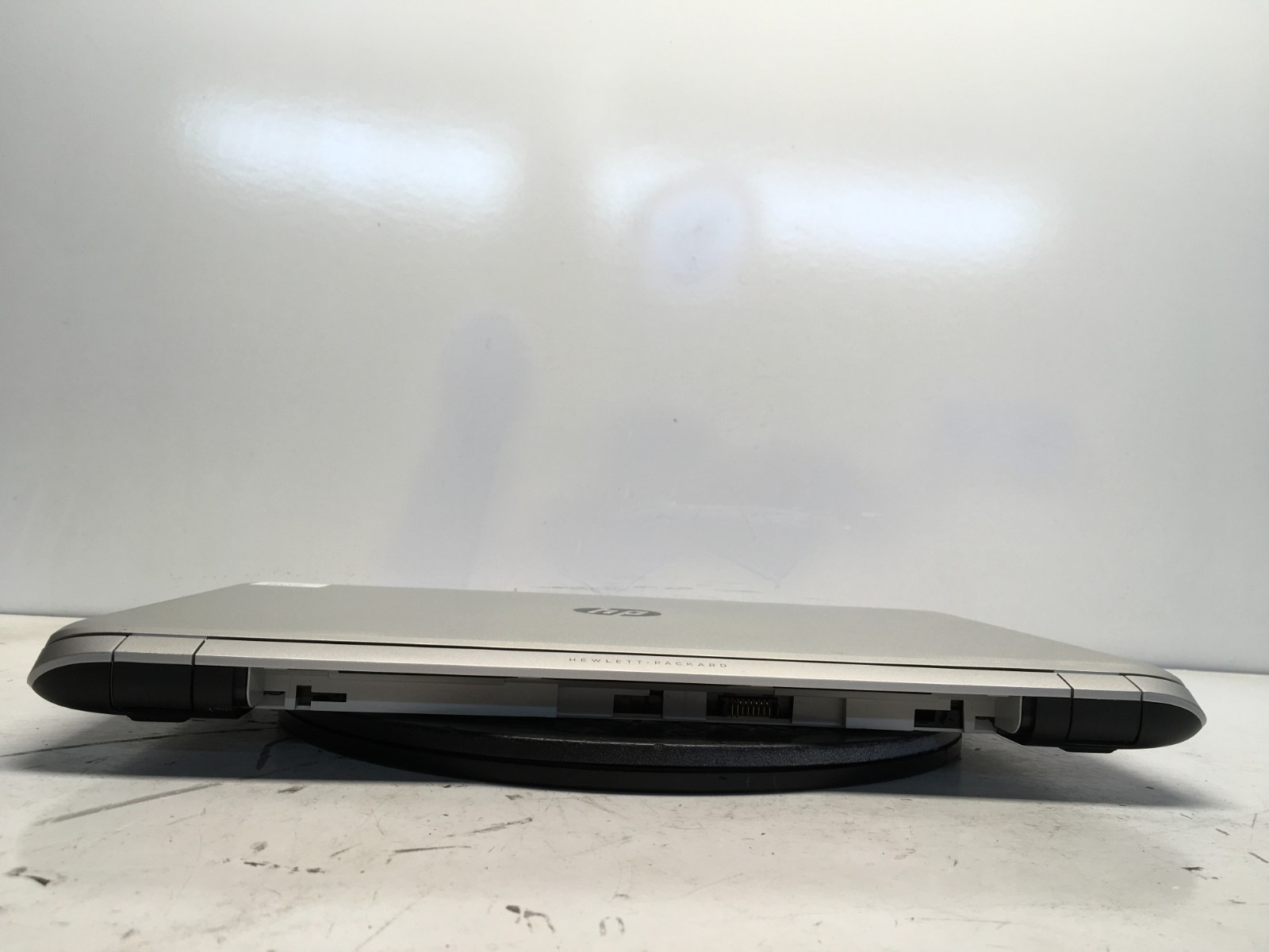 HP Pavilion 17-F231NR AMD A10-5745M 2100MHz 8 GB NO HDD/Battery