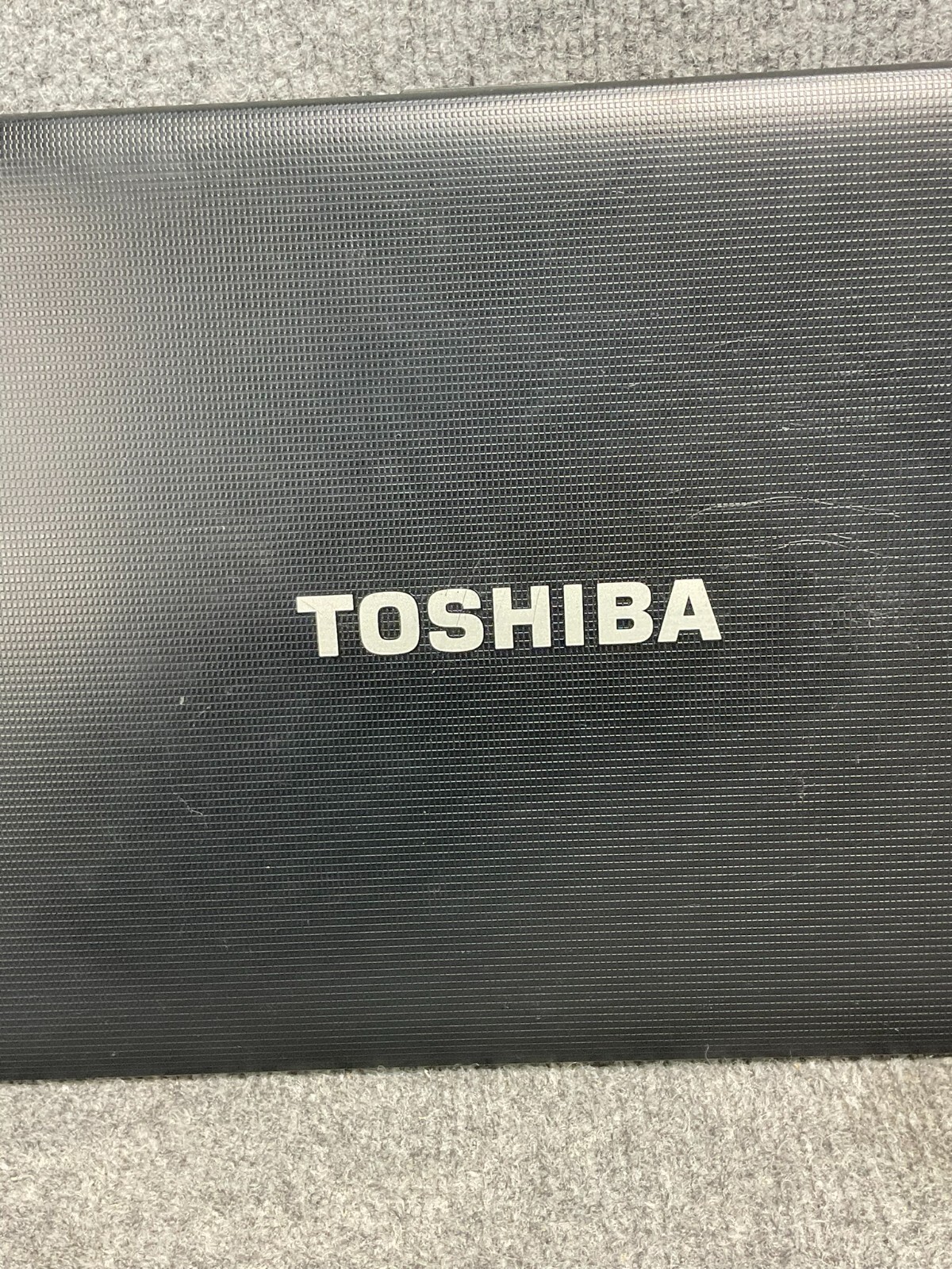 Toshiba Laptop PSCBUU-002008 Vision AMD HDMI USB Used