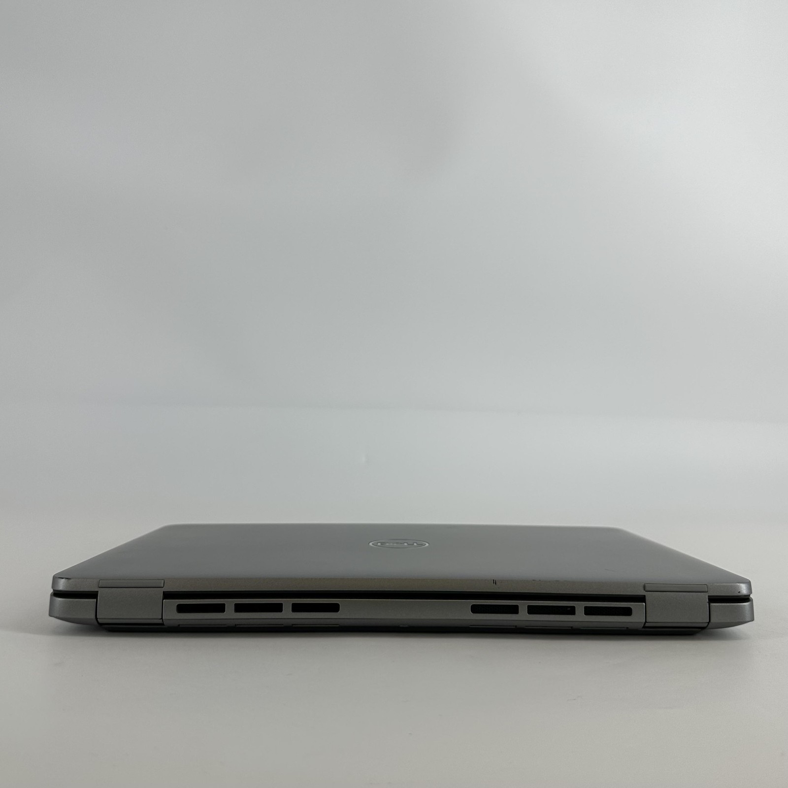 Dell Latitude 5440 14 Gray FHD TOUCH 1.9 GHz i7-1370P 32GB 512GB SSD Very Good