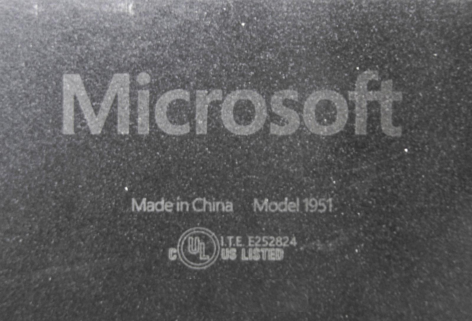 Microsoft Surface Laptop 4 1951 13.5″ | i5-1145G7 | 8GB LPDDR4 | 512GB m.2 SSD