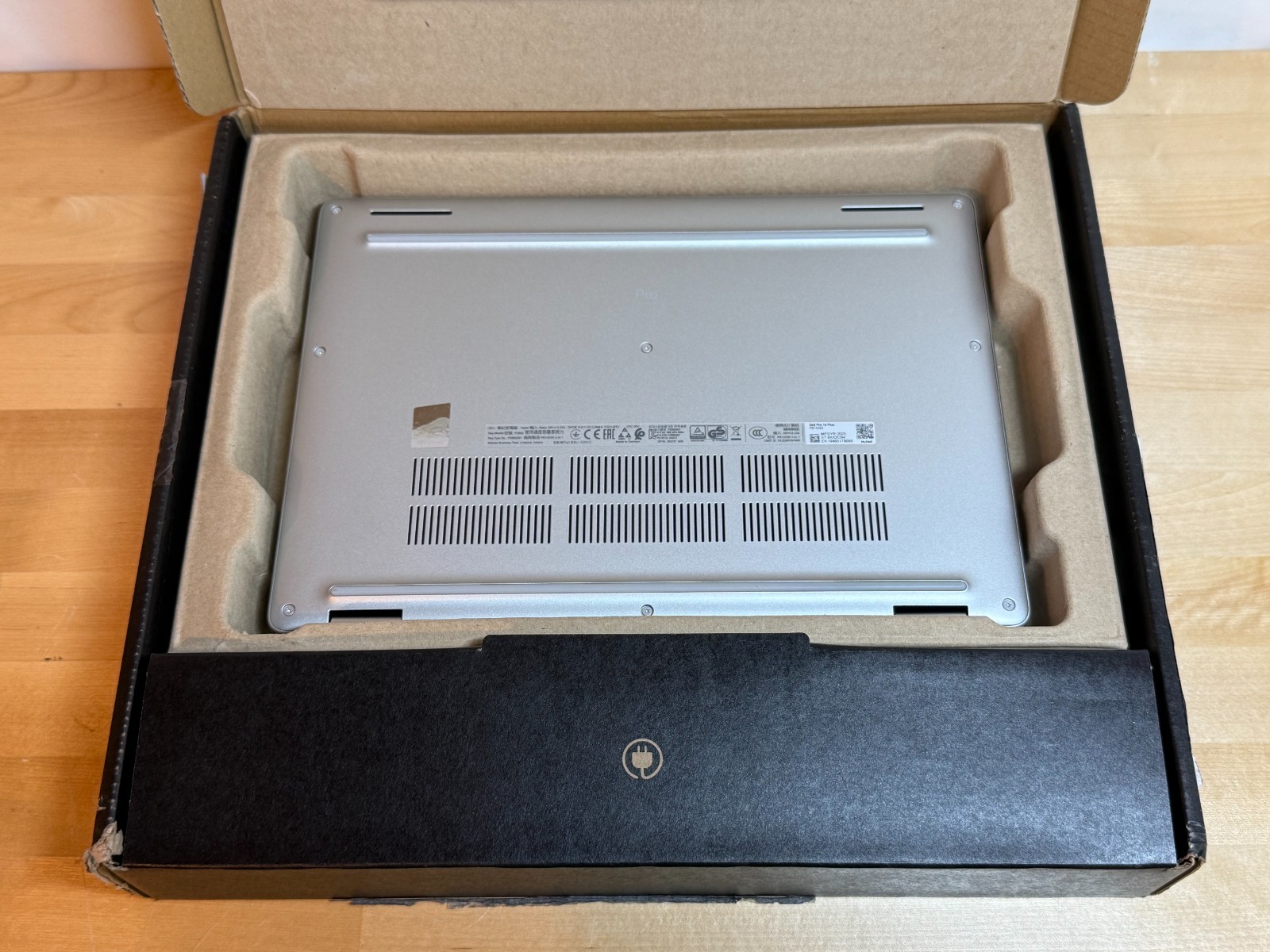 Dell Pro 14 Plus PB14250 14″ Ultra 7 268V 32GB 512GB Silver 437NW