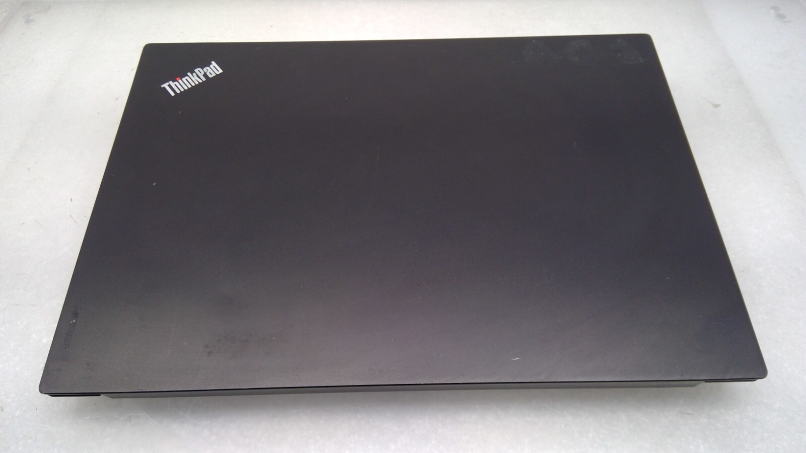 Lenovo ThinkPad E14 G1 14″LT i5-10210U@1.6GHz 16GRAM No HDD/Battery/Locked/Cover