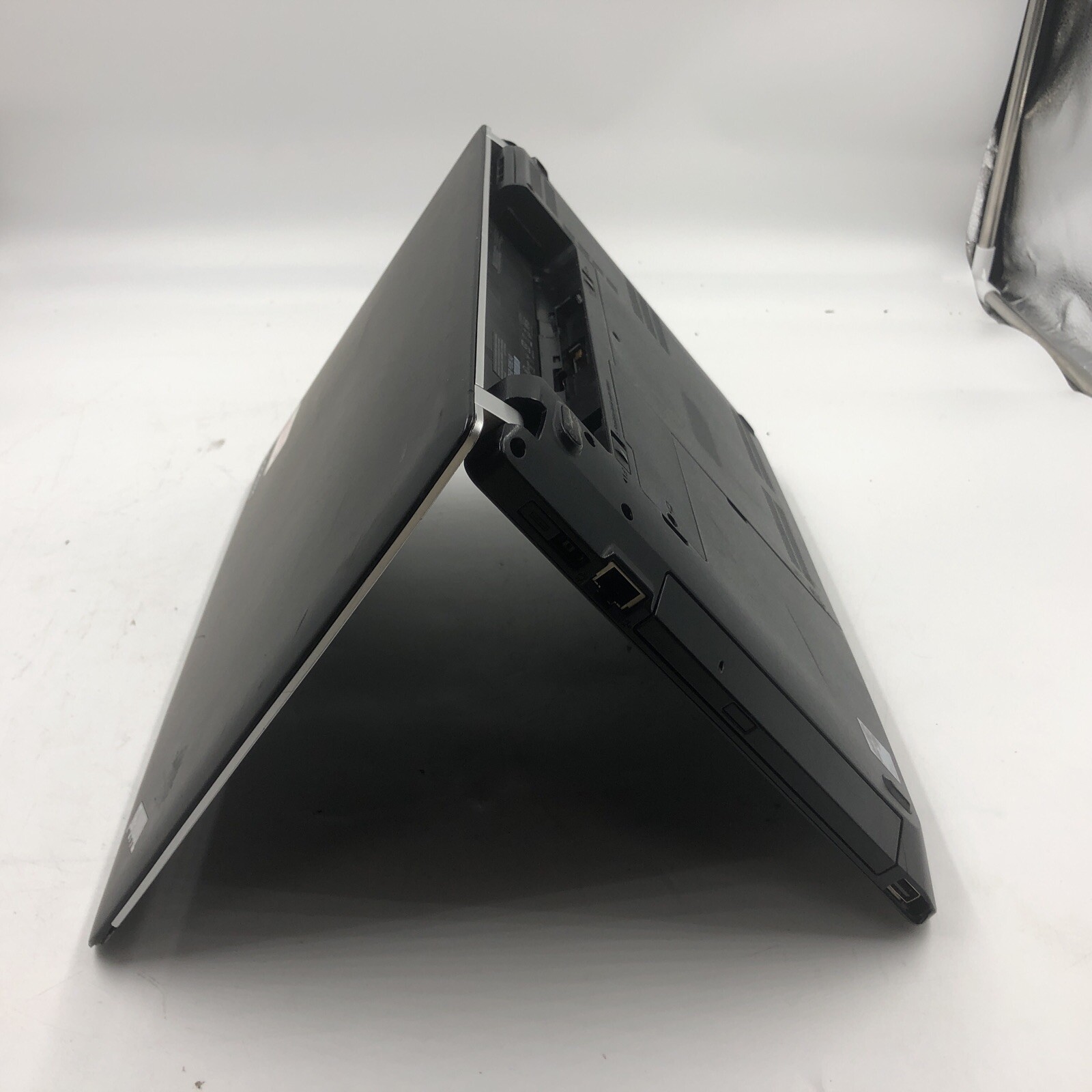 Lenovo Thinkpad E440 Laptop i3-4000M 2.4 4GB NO HDD/OS Bad Display/Keyboard PART