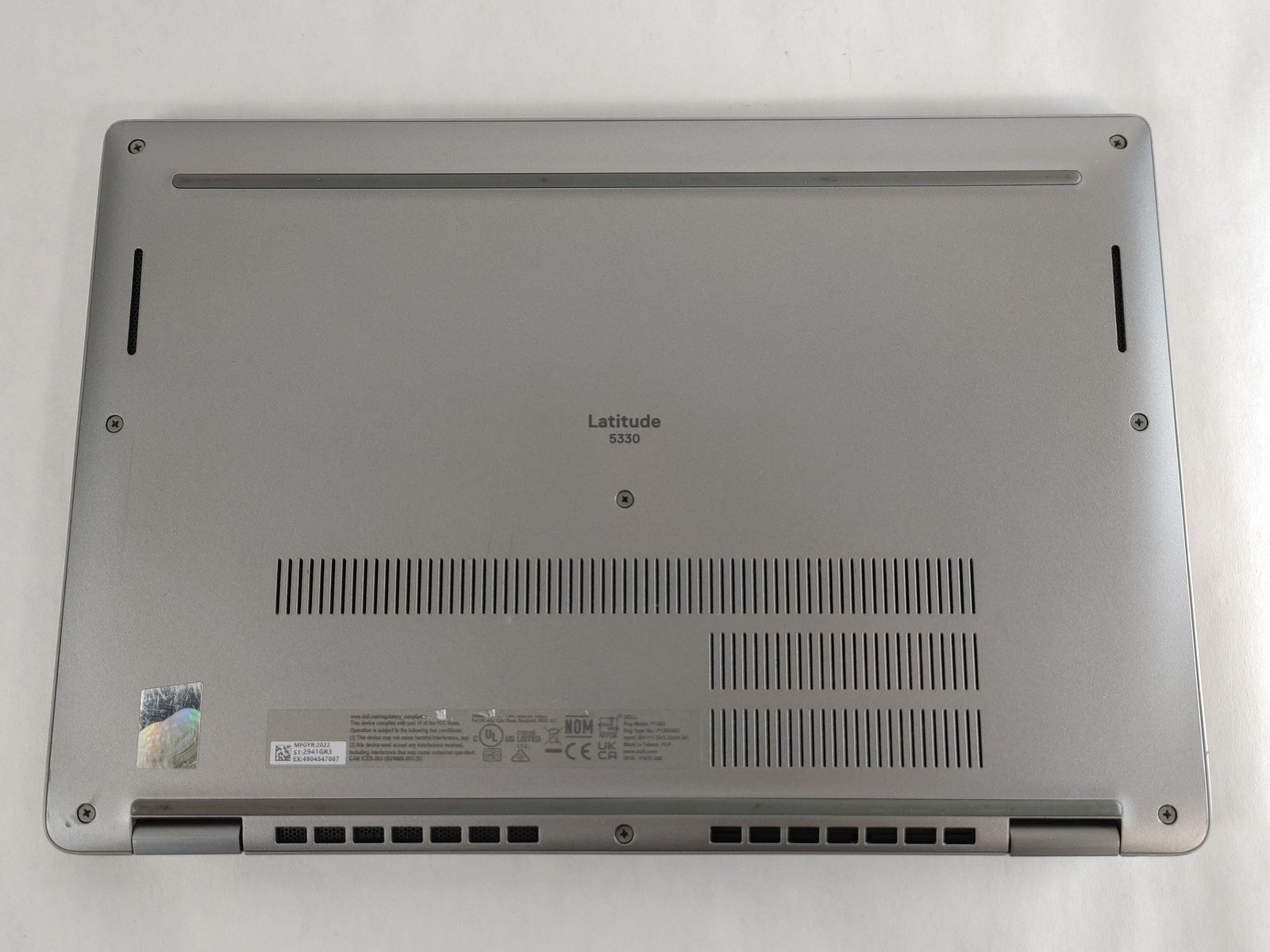 Dell Latitude 5330 Core i7-1265U 1.80 GHz 16 GB DDR4 256 GB NVMe Windows 11 Pro